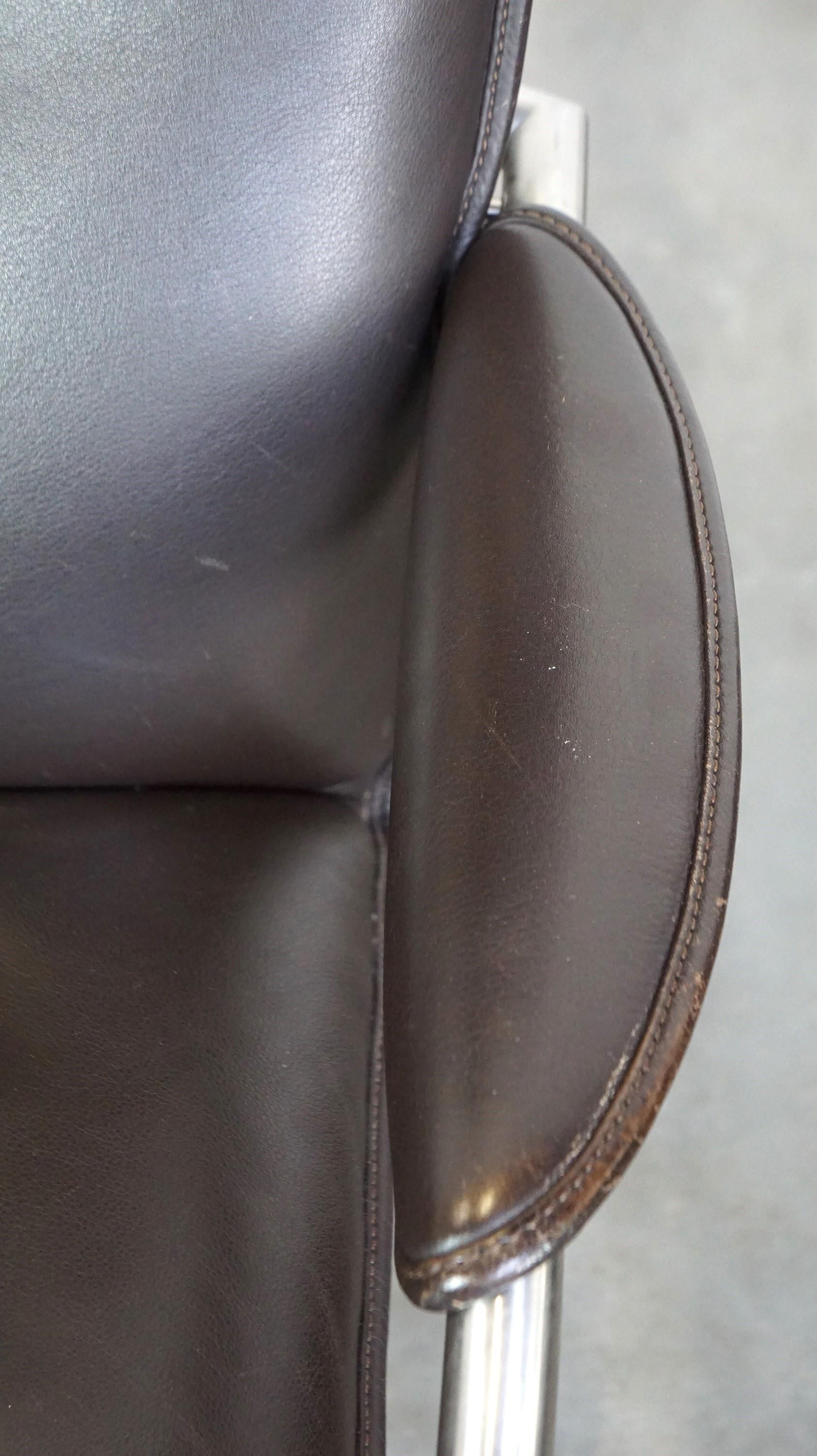 Dark brown leather design armchair + footstool De Sede DS 270 For Sale 5