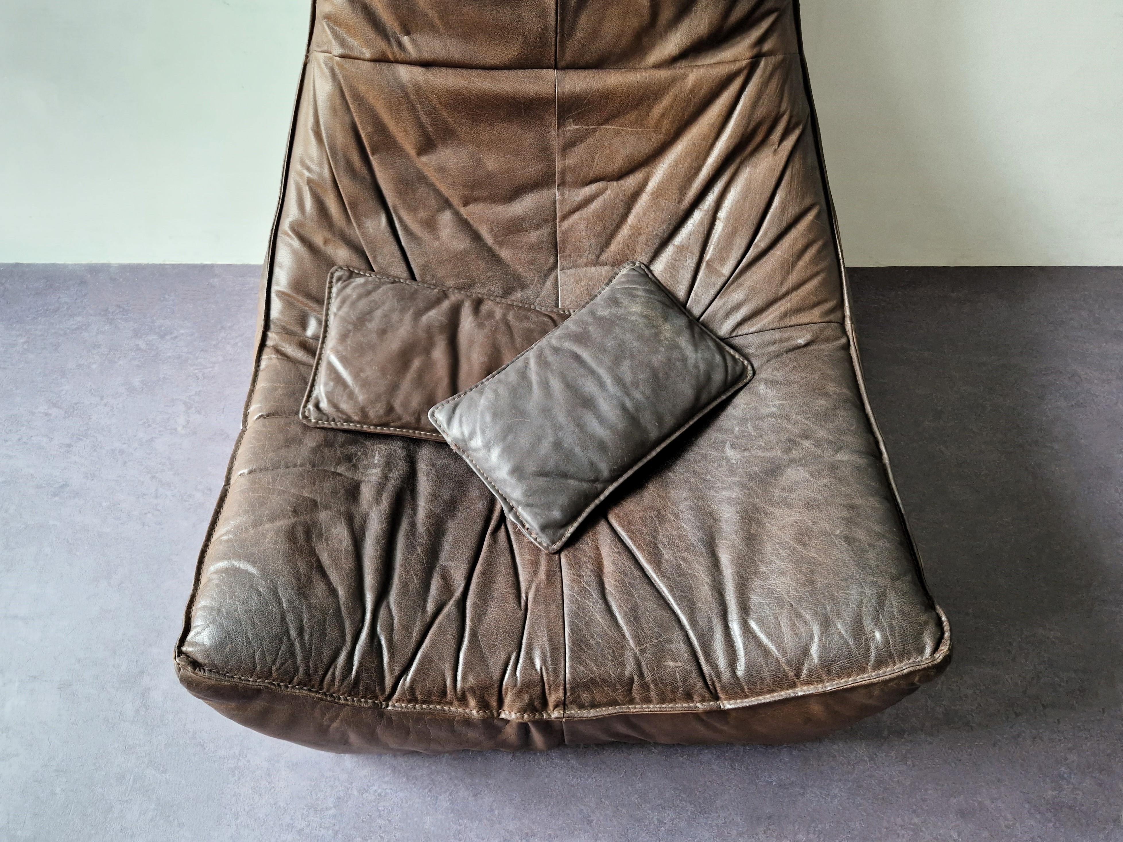 Dark brown leather 'The Rock' lounge chair by Gerard van den Berg for Montis For Sale 2