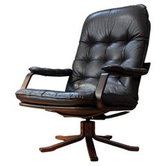 Dark Brown Mid Century Modern Bentwood Lounge Chair – Swivel & Recline, Stylish