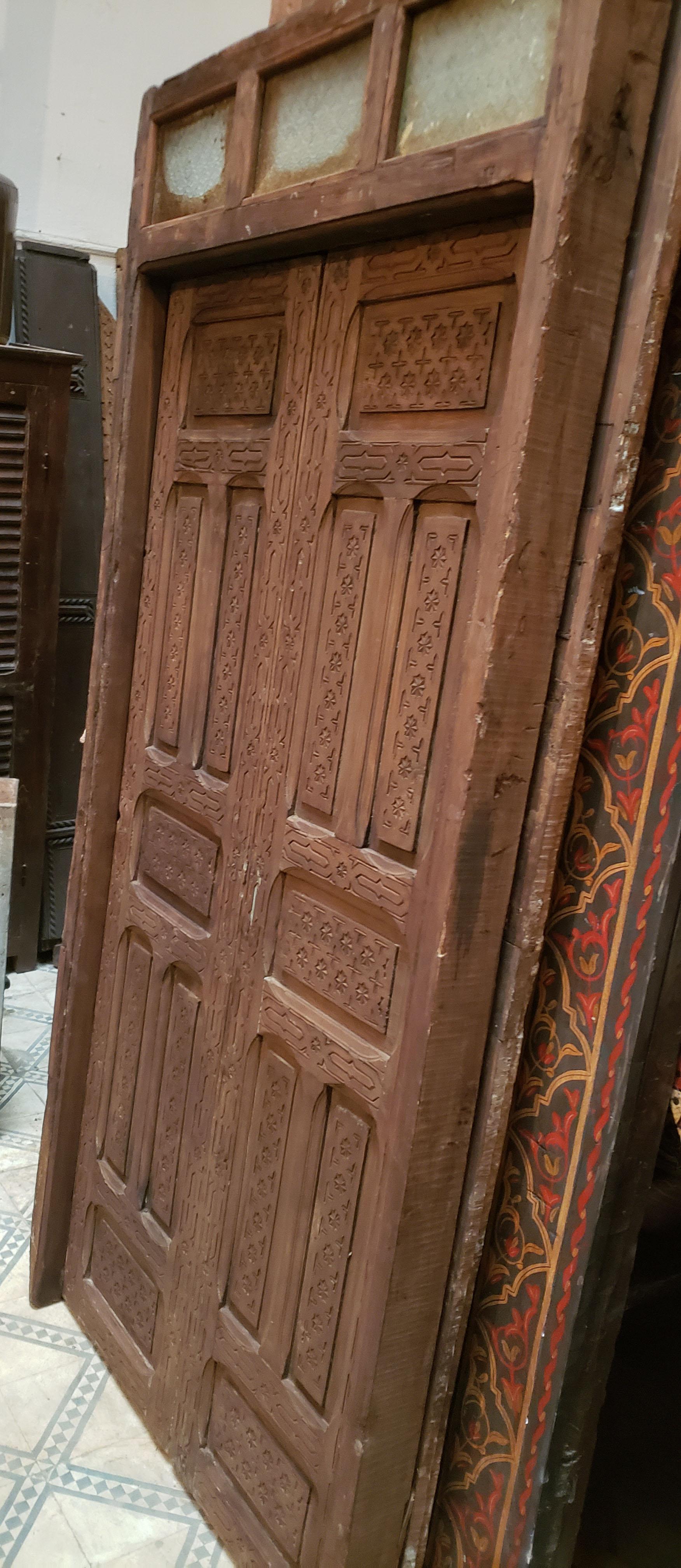 Carved Dark Brown Moroccan Wooden Door, 23NO44 For Sale
