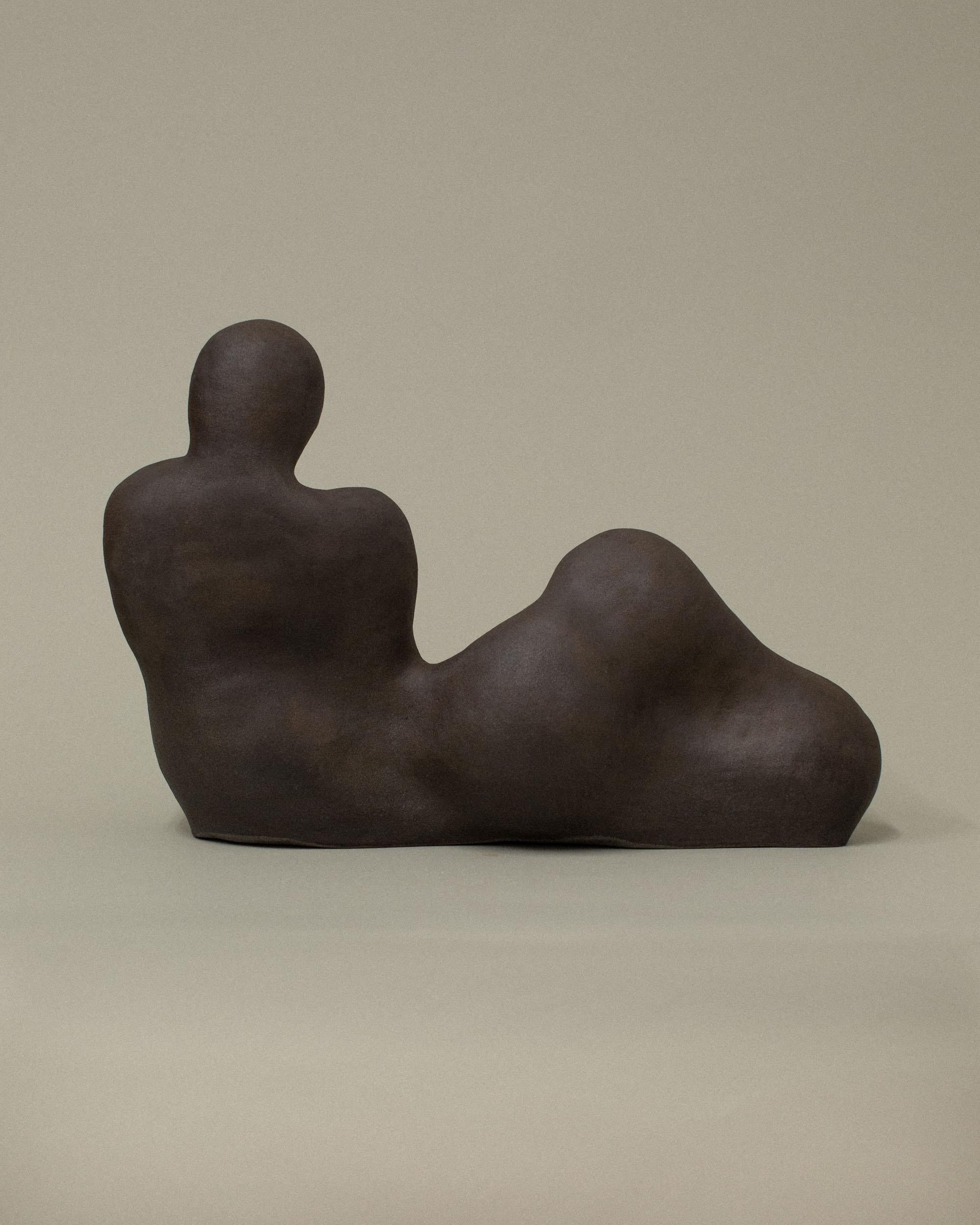 Dark Brown OM Sculpture by Common Body In New Condition For Sale In Geneve, CH