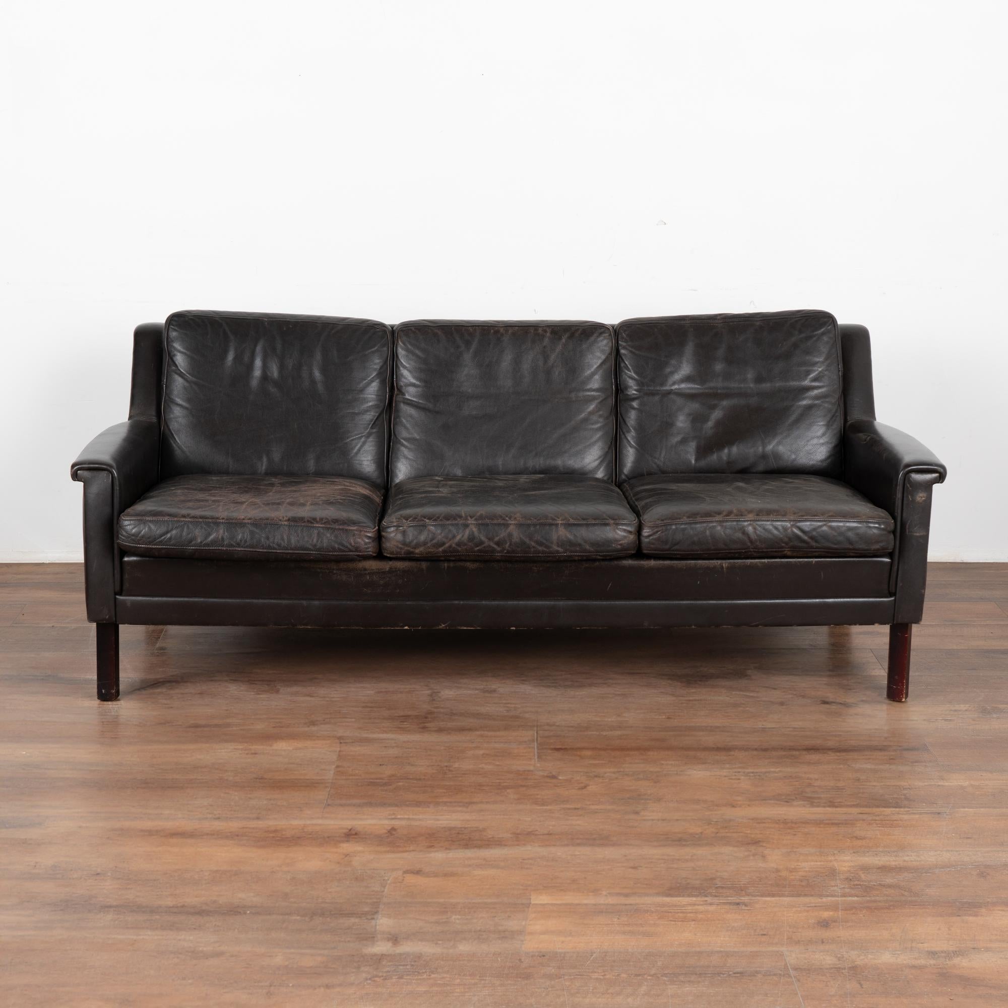 Mid-Century Modern Dark Brown Vintage Leather Mid Century Three Seat Sofa, Denmark circa 1960 For Sale