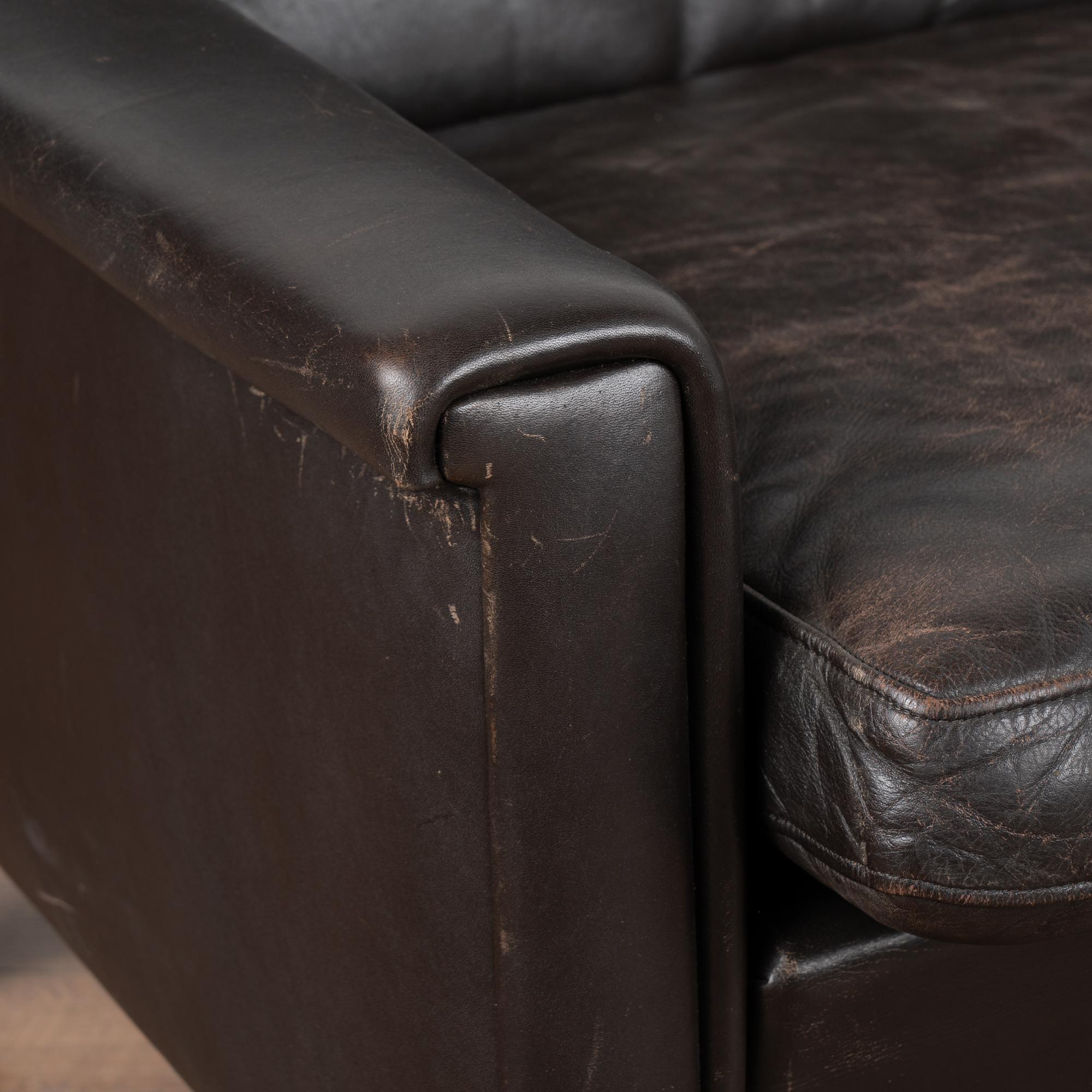 Dark Brown Vintage Leather Mid Century Three Seat Sofa, Denmark circa 1960 In Good Condition For Sale In Round Top, TX
