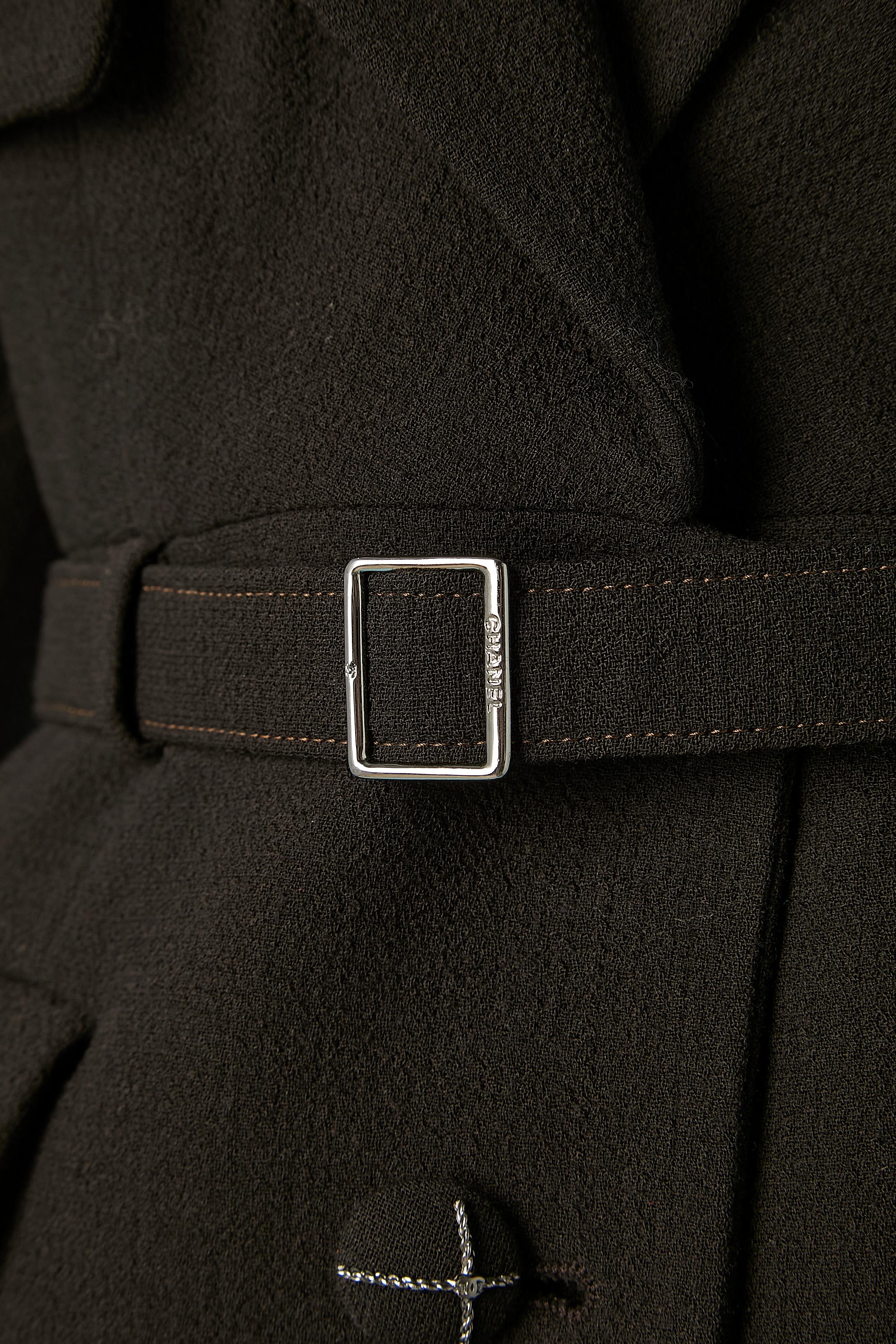 Dark brown wool jacket with silver metallic threads details on button CHANEL In Excellent Condition For Sale In Saint-Ouen-Sur-Seine, FR