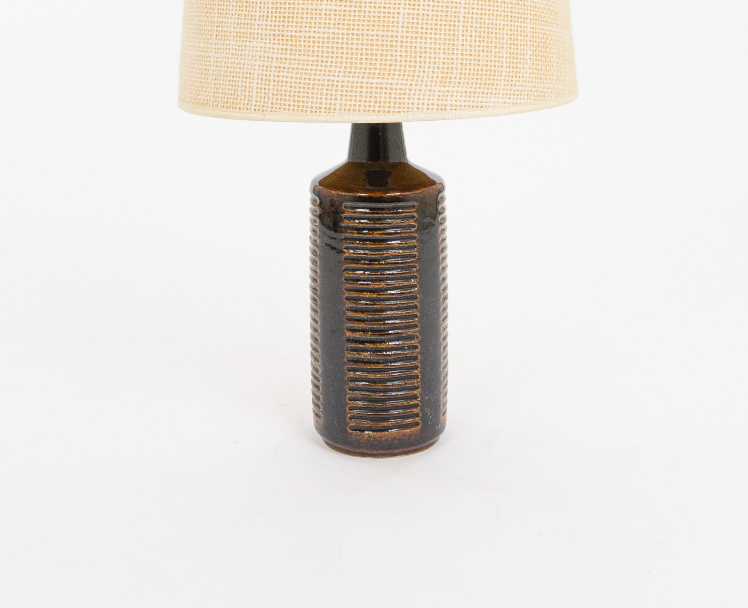 Danish Dark Chocolate Brown DL/30 table lamp by Linnemann-Schmidt for Palshus, 1960s For Sale
