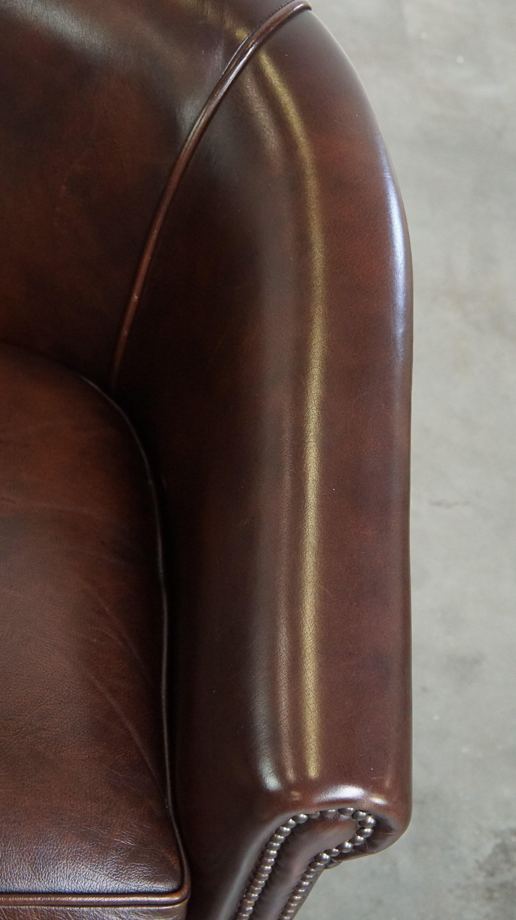 Dark cowhide club chair in English style For Sale 4