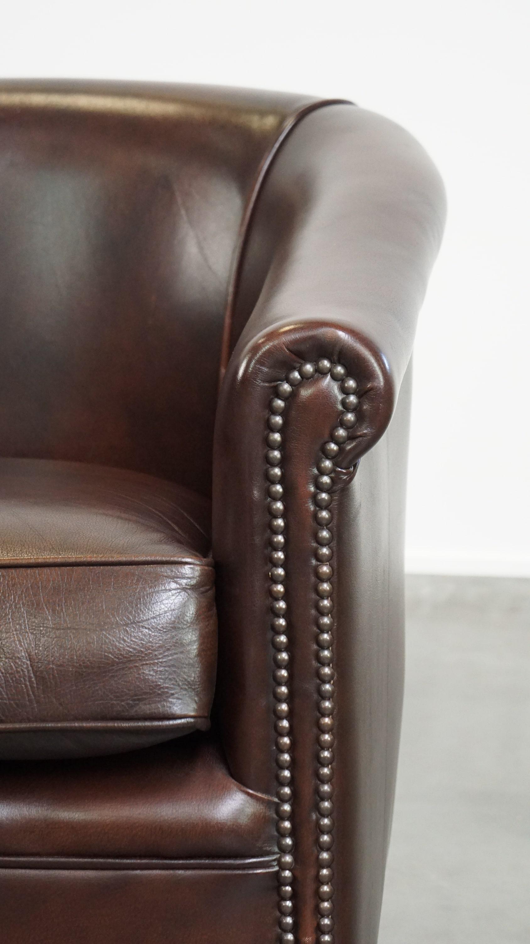 Dark cowhide club chair in English style For Sale 7