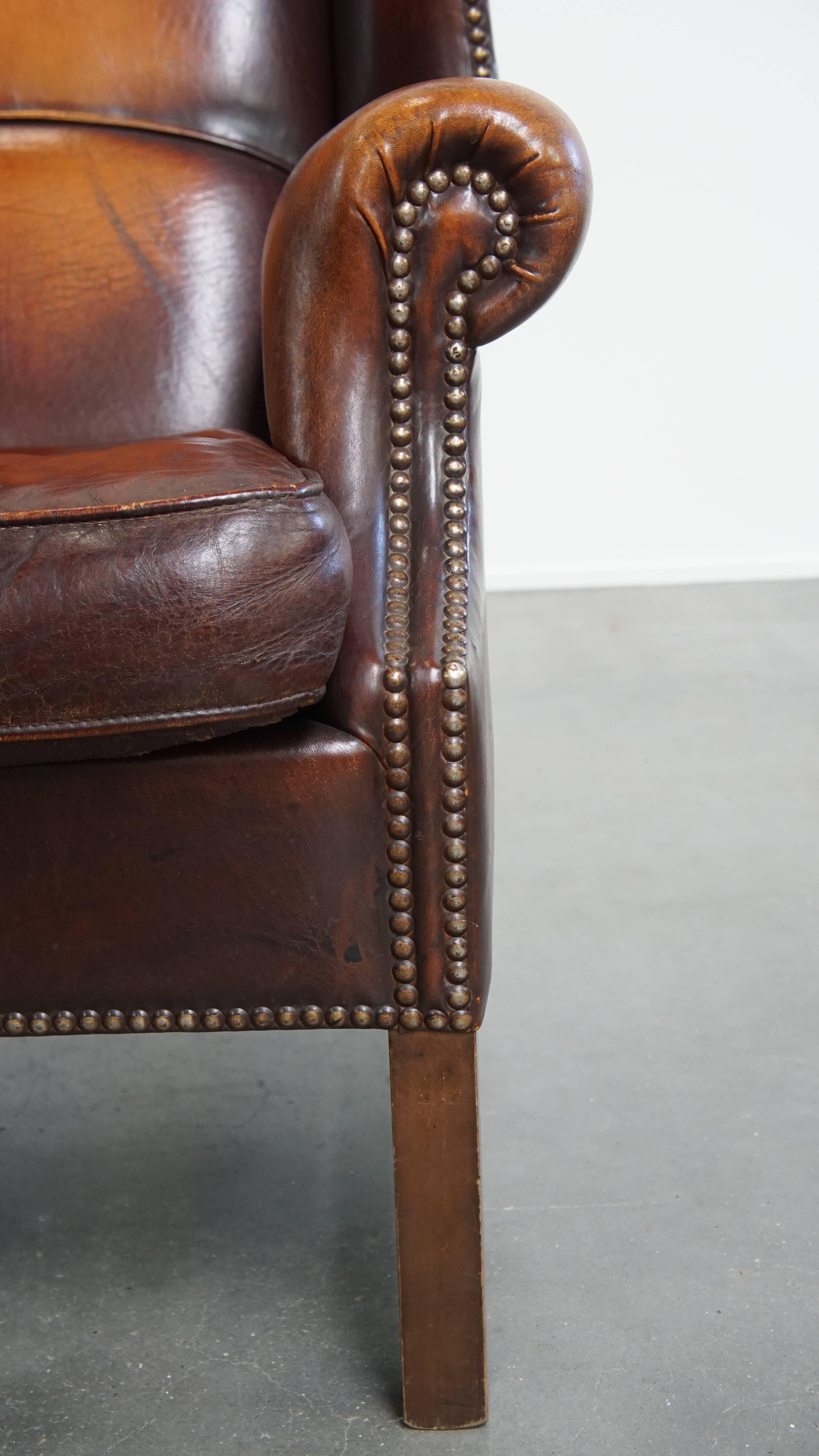 Sedia Wingback in pelle di pecora scura in stile inglese in vendita 2