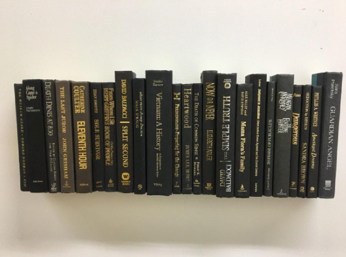 Americano Libri galleggianti scuri di Wolfgang & Hite in vendita