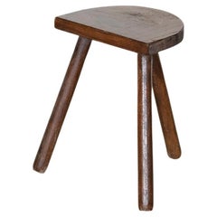 Tabouret tripode en bois français foncé