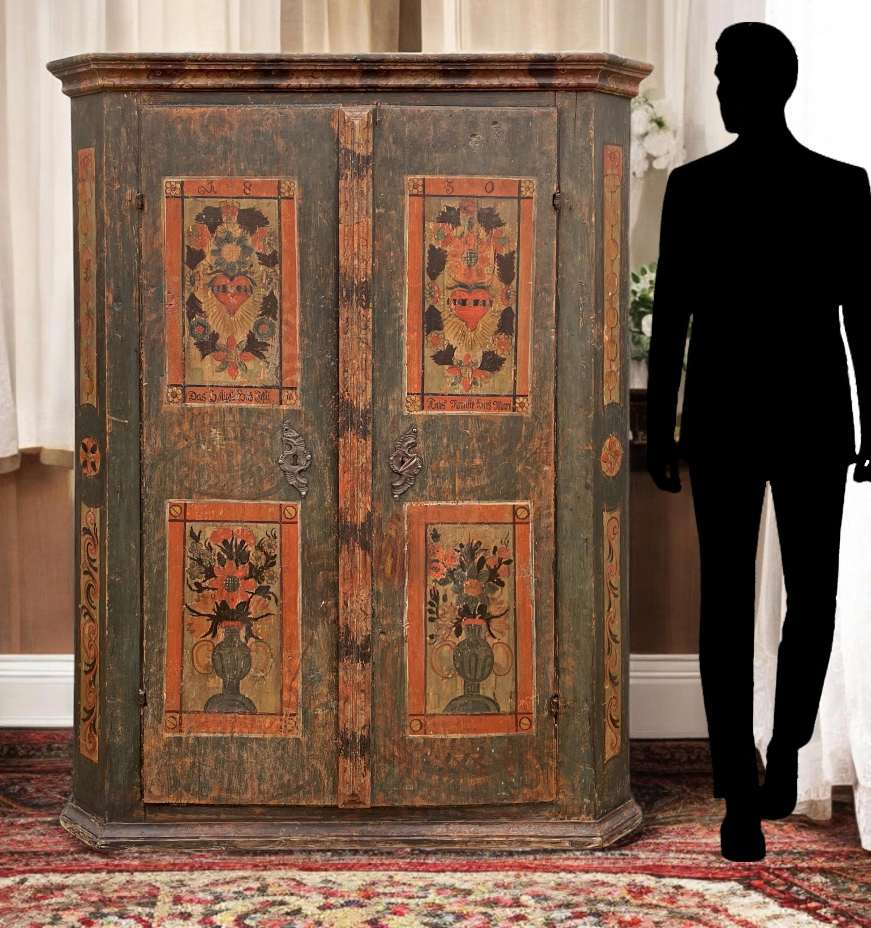 Dunkelgrüner, floral bemalter Schrank von 1830 im Angebot 12