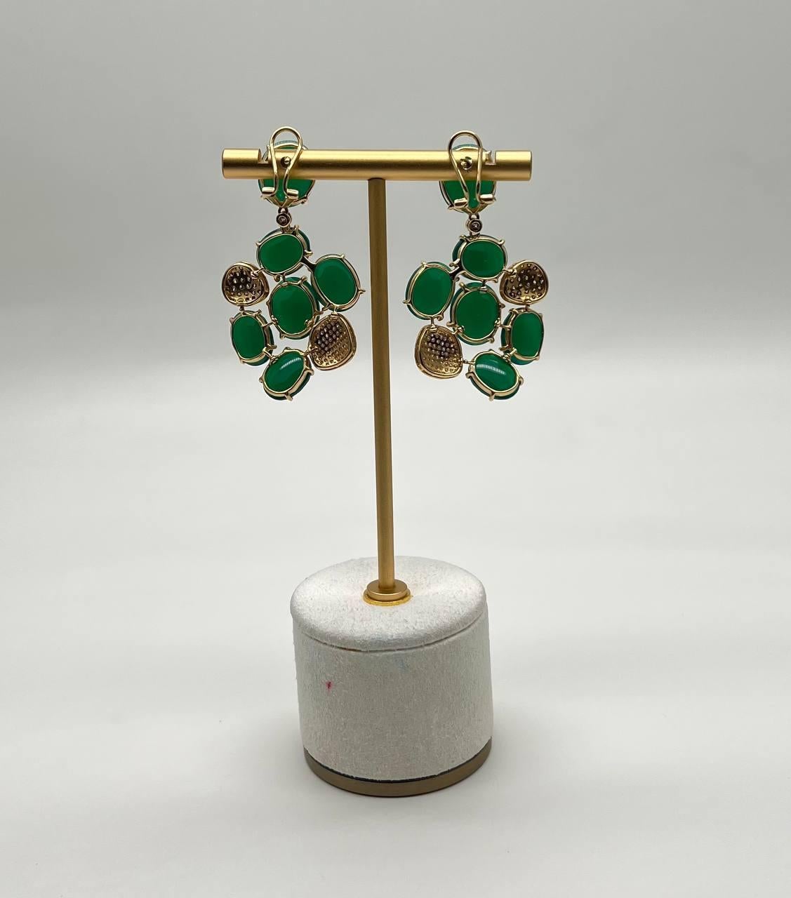 Mixed Cut Dark Green Agate Brown Champagne Diamond Pave 14K Gold Statement Drop Earrings For Sale