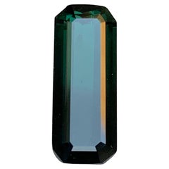 Dunkelgrüner schwarzer zweifarbiger natürlicher Turmalin loser Edelstein 5,55 Ct Smaragdschliff