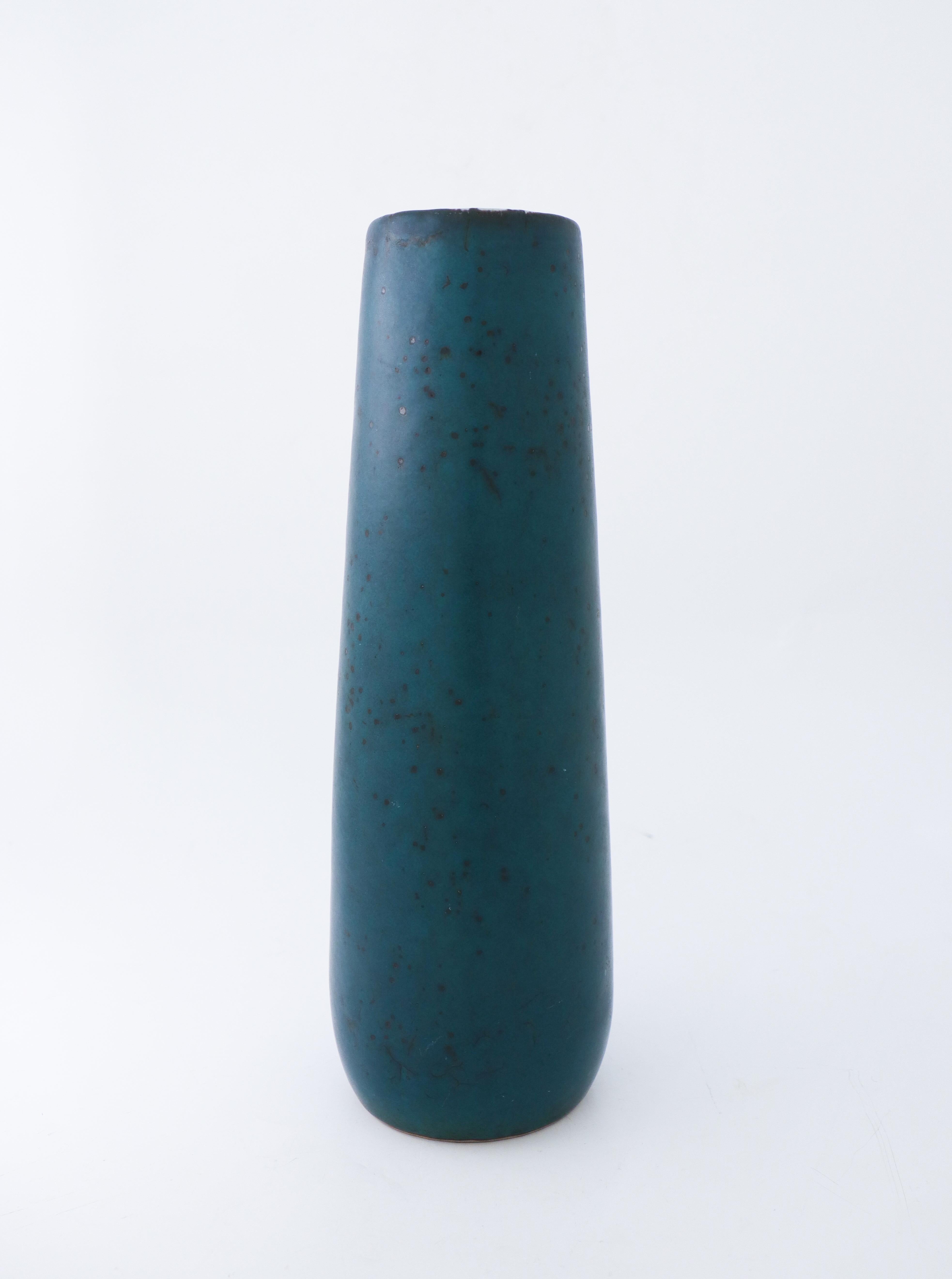 Vernissé Vase en céramique vert foncé, Carl-Harry Stlhane, Rrstrand Aterlier, années 1950 en vente