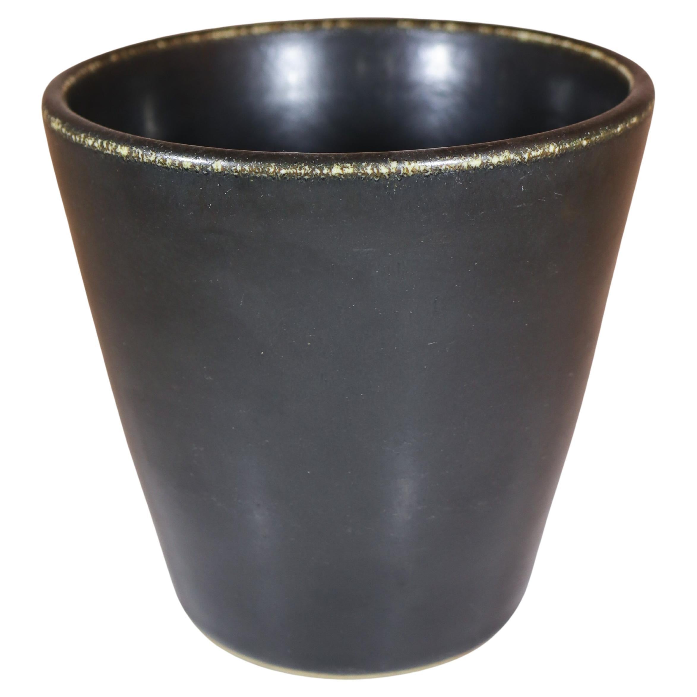 Dark Green cone-shaped Unique Vase, Carl-Harry Stålhane, Rörstrand, 1961 Vintage For Sale
