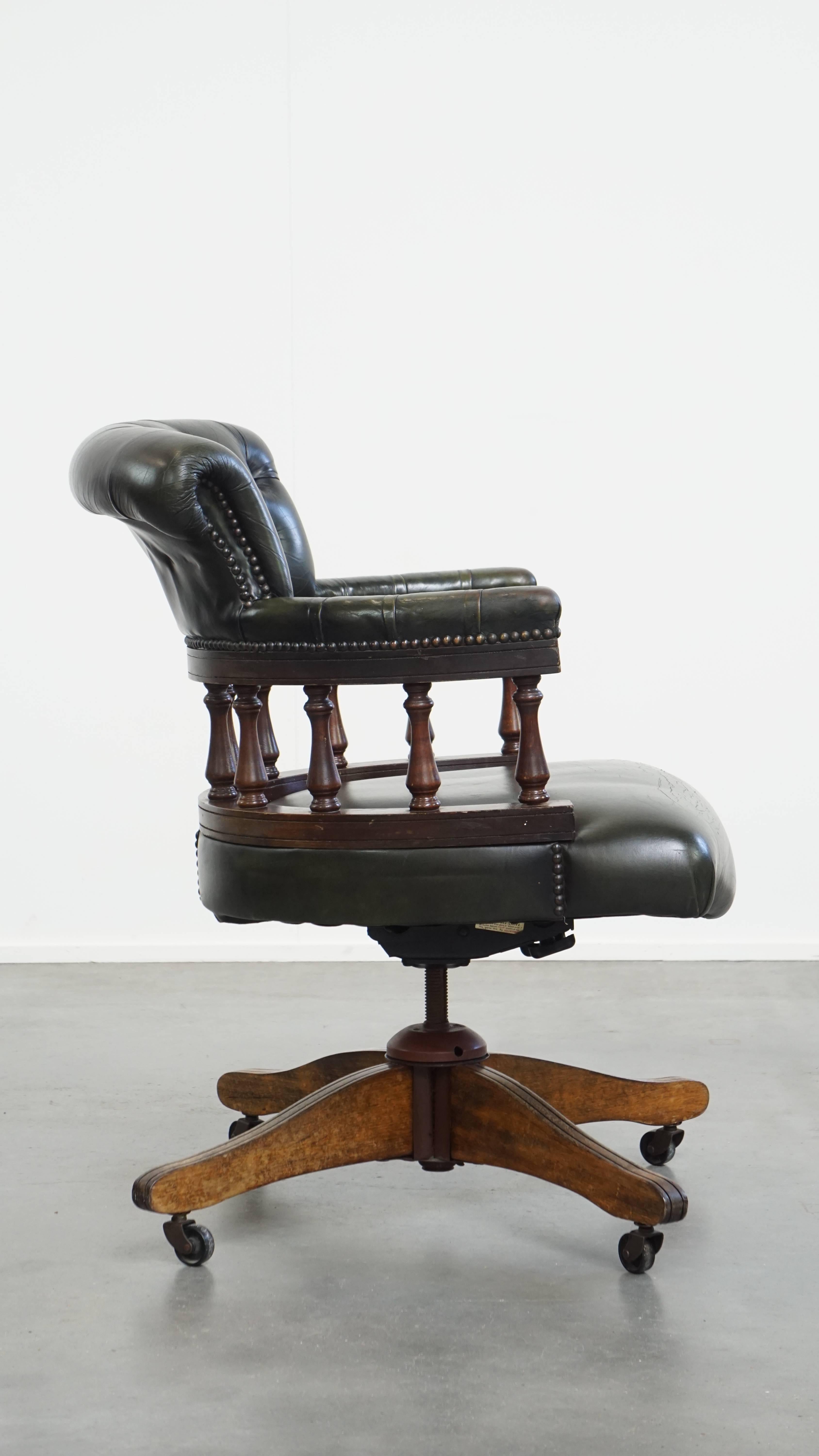 Classical Roman Dark Green Cowhide Leather Swivel and Tilt Chesterfield Office Chair For Sale