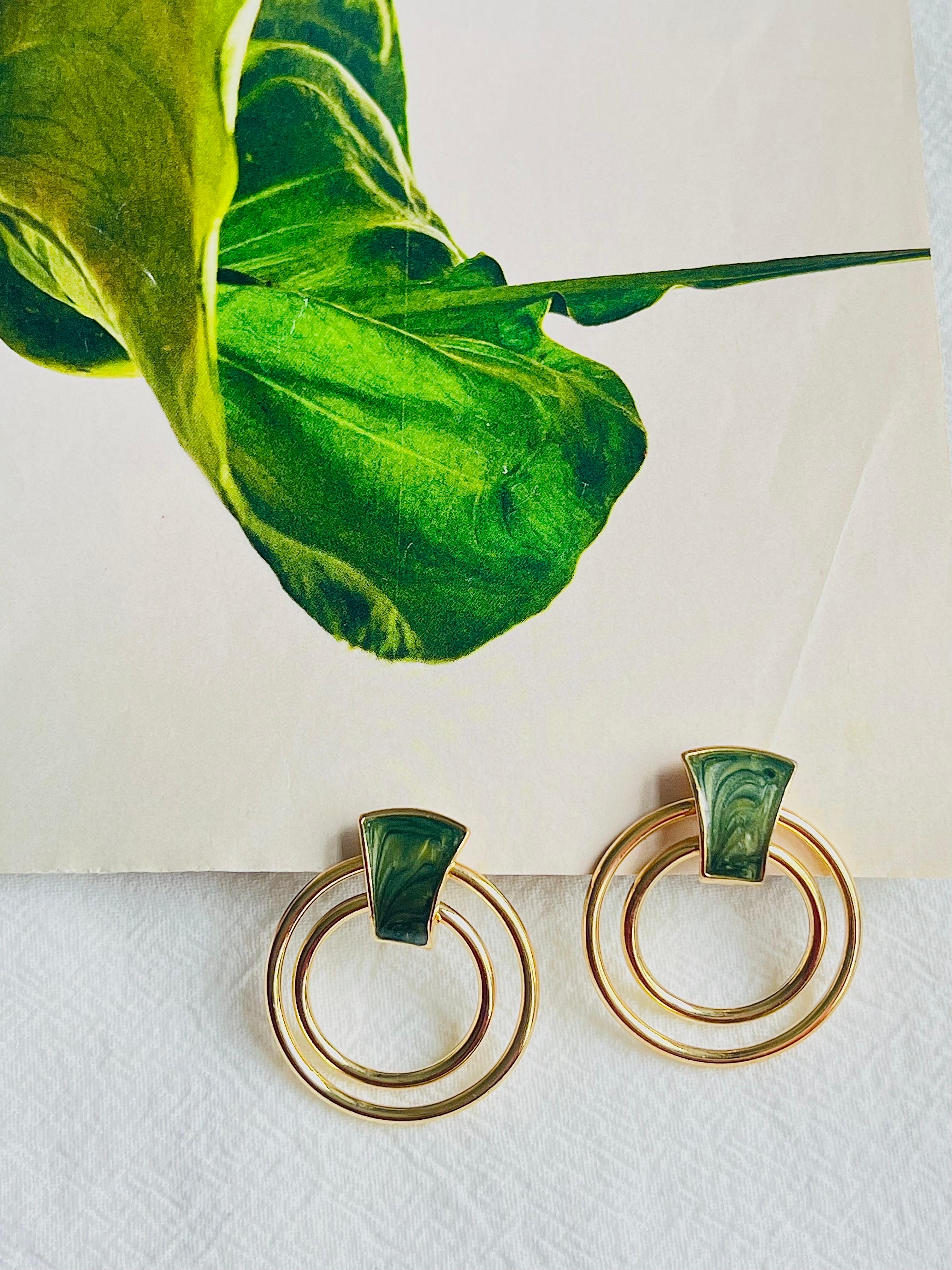 Art Nouveau Dark Green Enamel Double Round Circle Openwork Hoop Gold Modernist Clip Earrings For Sale