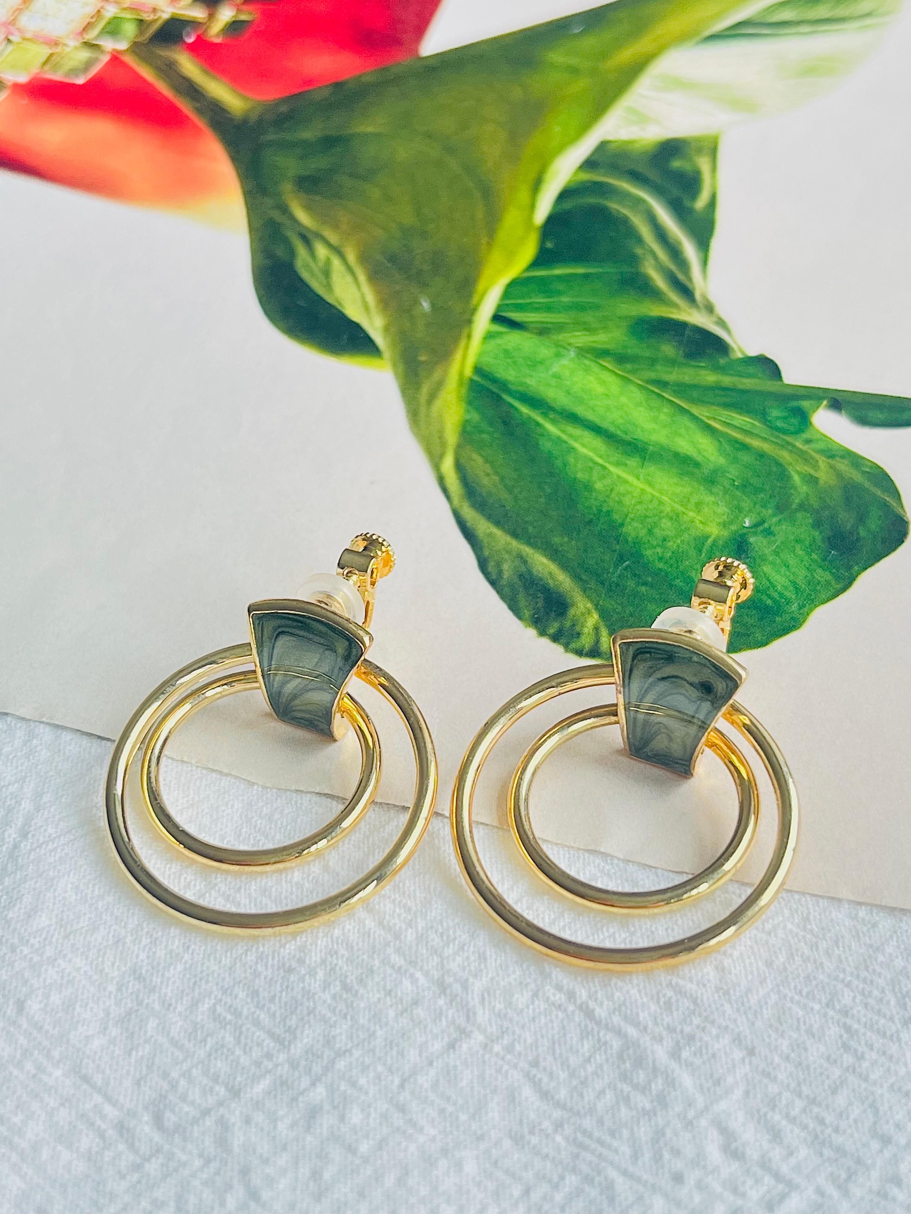 Women's or Men's Dark Green Enamel Double Round Circle Openwork Hoop Gold Modernist Clip Earrings For Sale