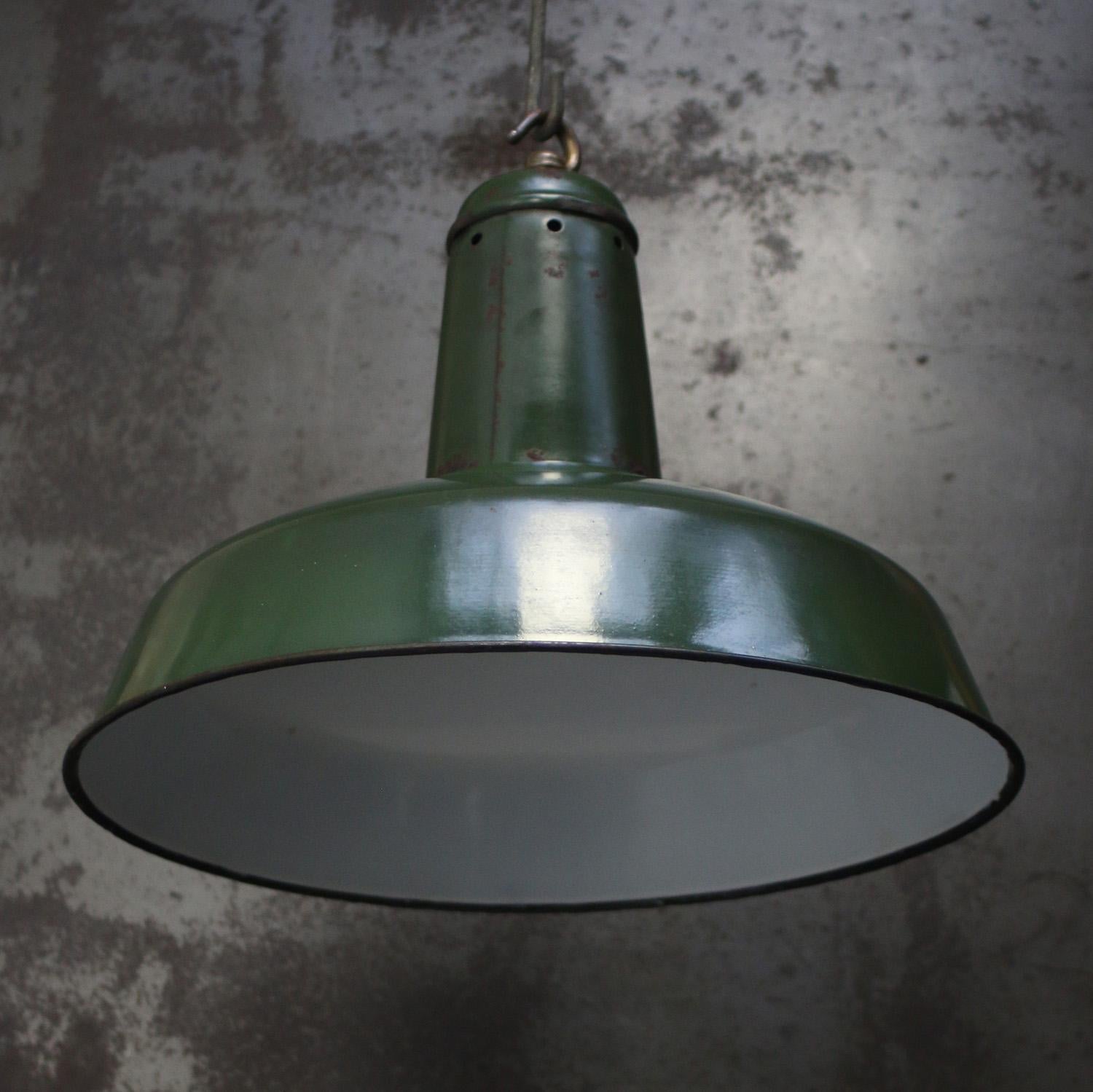 20th Century Dark Green Enamel French Vintage Industrial Pendant Lights For Sale
