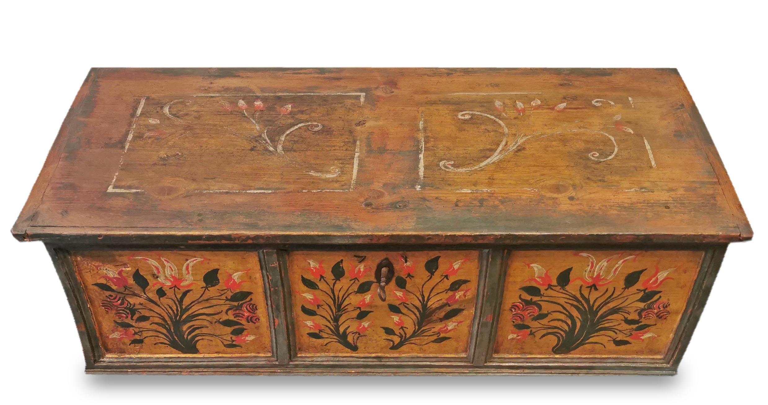 Dark Green Floral Painted Blanket Chest Early 19th Century 5