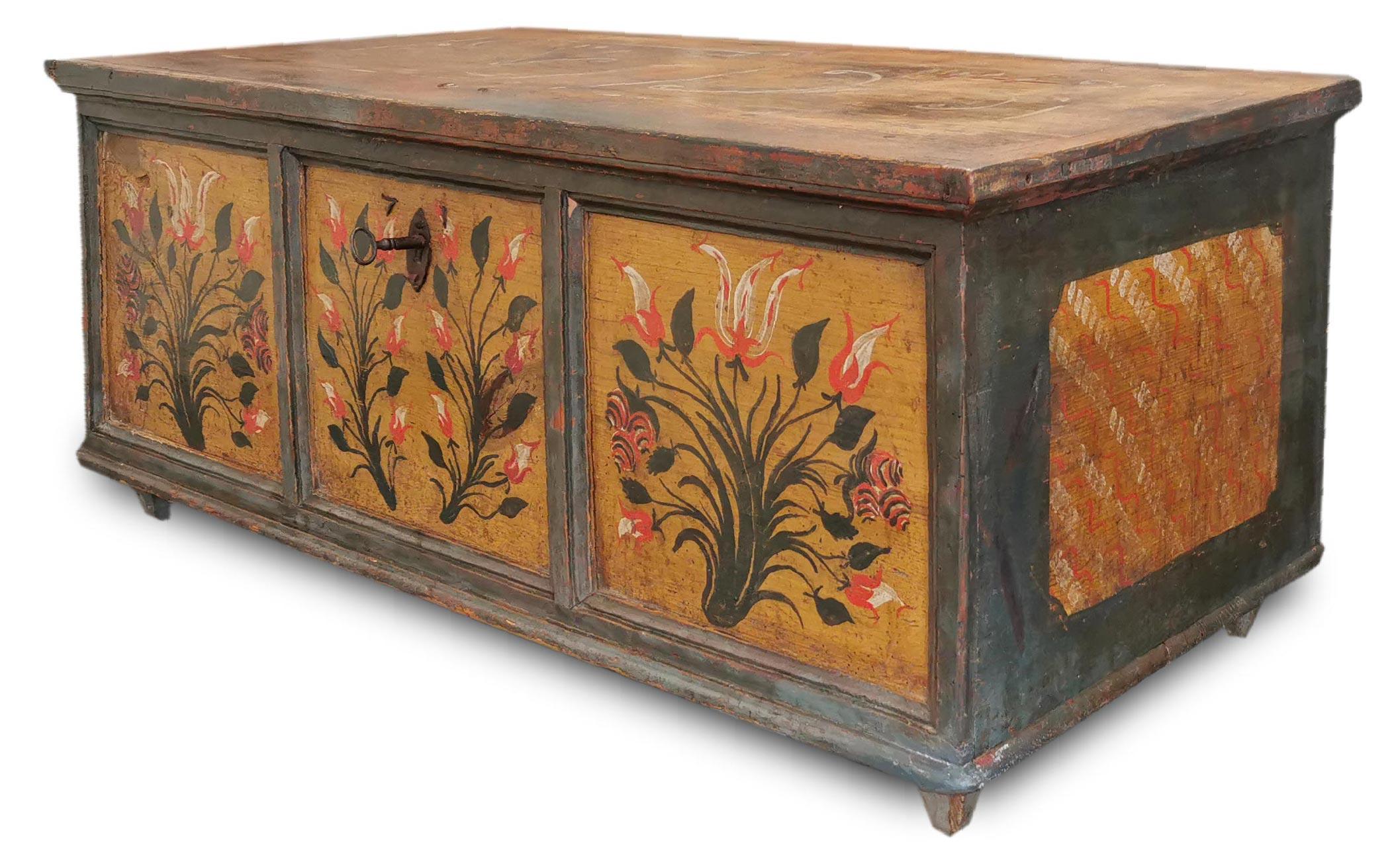 Dark Green Floral Painted Blanket Chest Early 19th Century 7