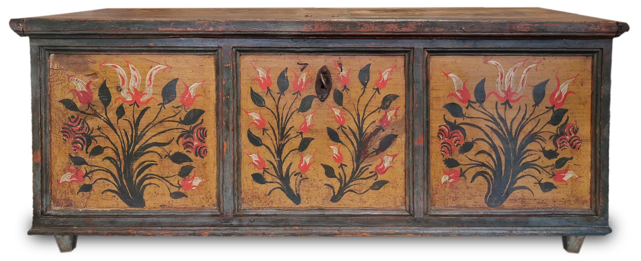 Dark Green Floral Painted Blanket Chest Early 19th Century 8