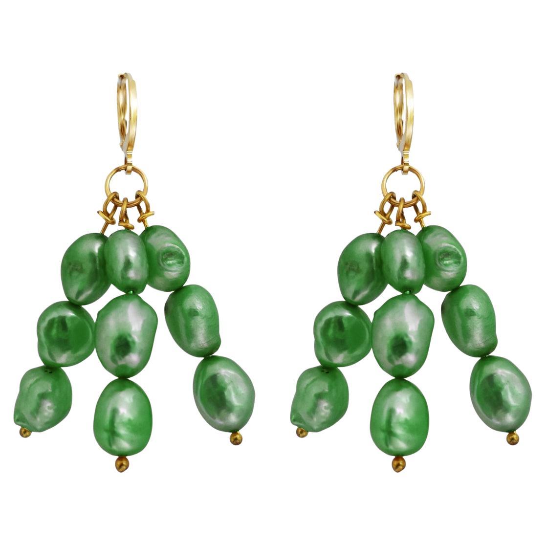 Orecchini di perle d'acqua dolce verde scuro  da Ifemi Jewell