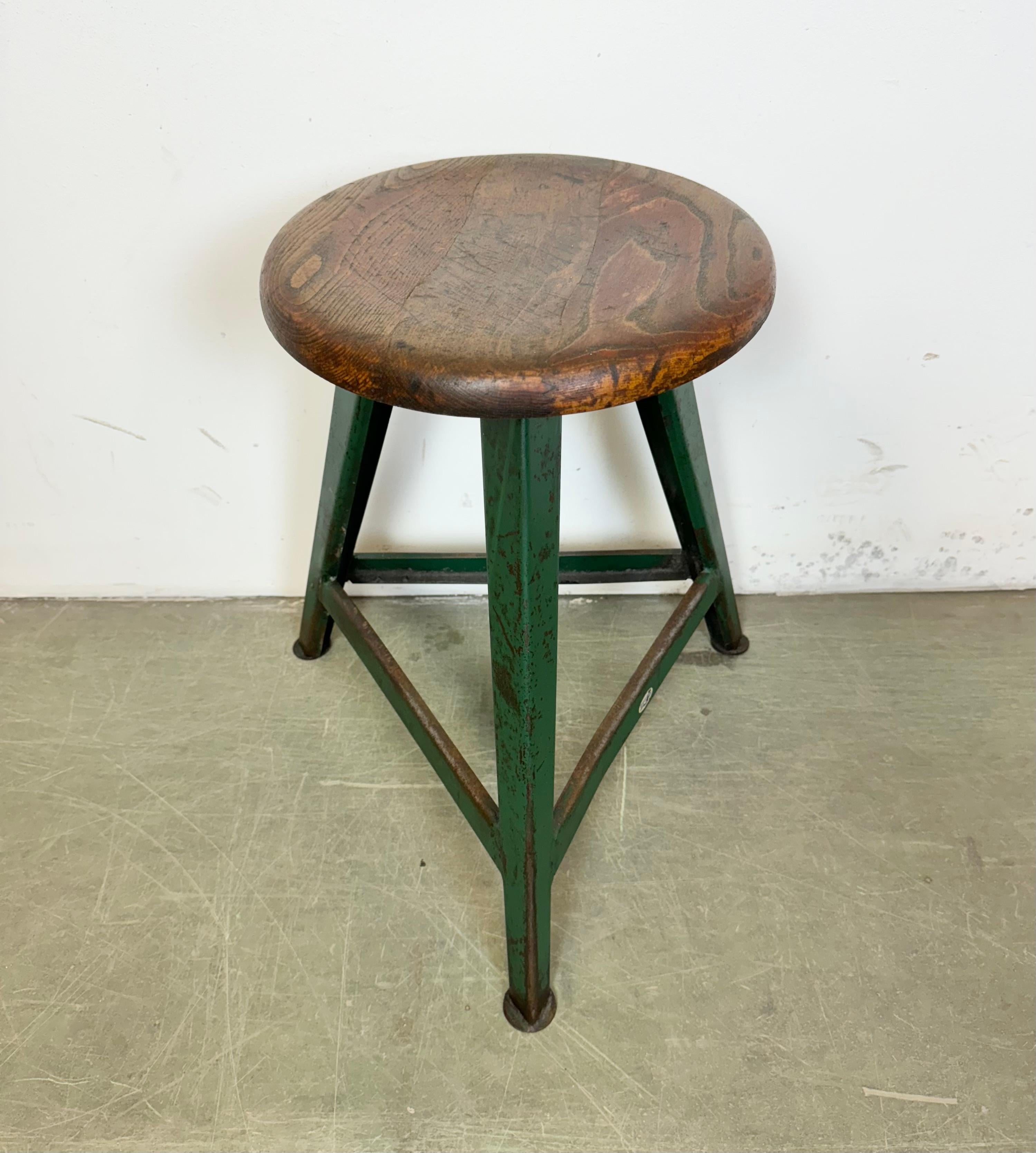 Dark Green Industrial Workshop Stool from Drupol, 1960s In Good Condition For Sale In Kojetice, CZ