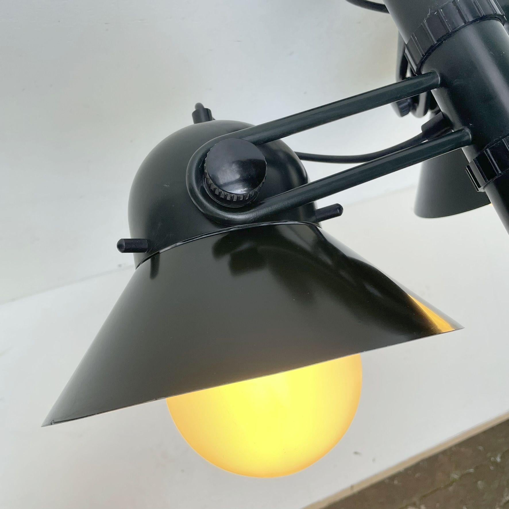 Mid-Century moderno Lampada verde scuro con tre spot di Stilnovo di Gae Aulenti in vendita