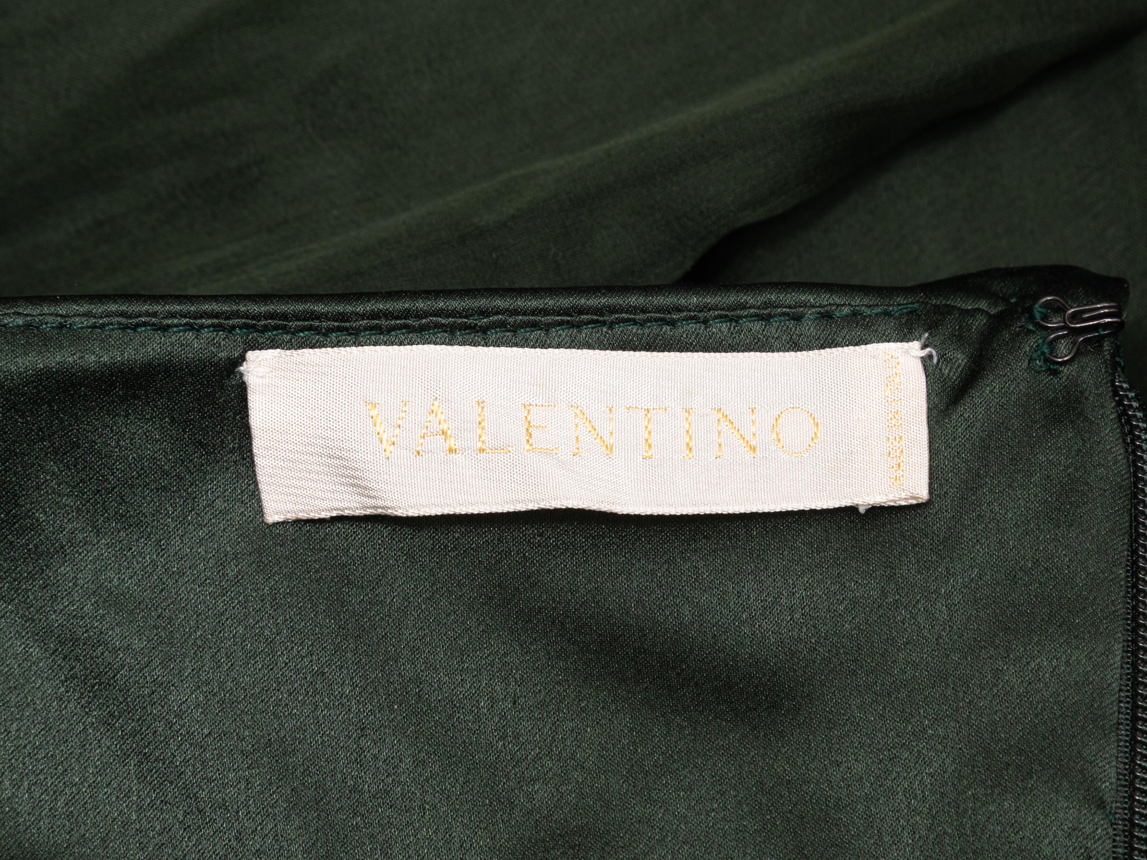 Dunkelgrünes Valentino Seidenkleid mit langen Ärmeln Größe US 8 im Zustand „Gut“ im Angebot in New York, NY