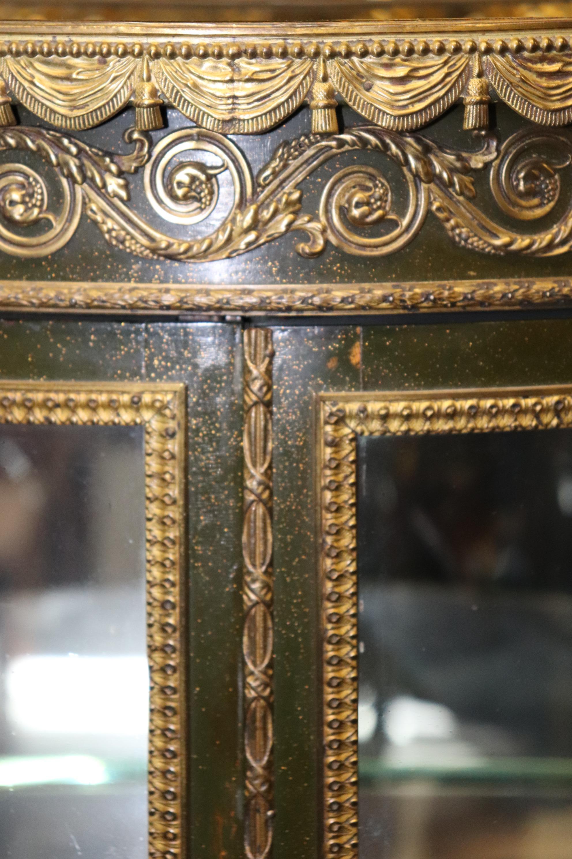 Dark Green Vernis Martin Painted French Bronze Mounted Vitrine, circa 1920 For Sale 7
