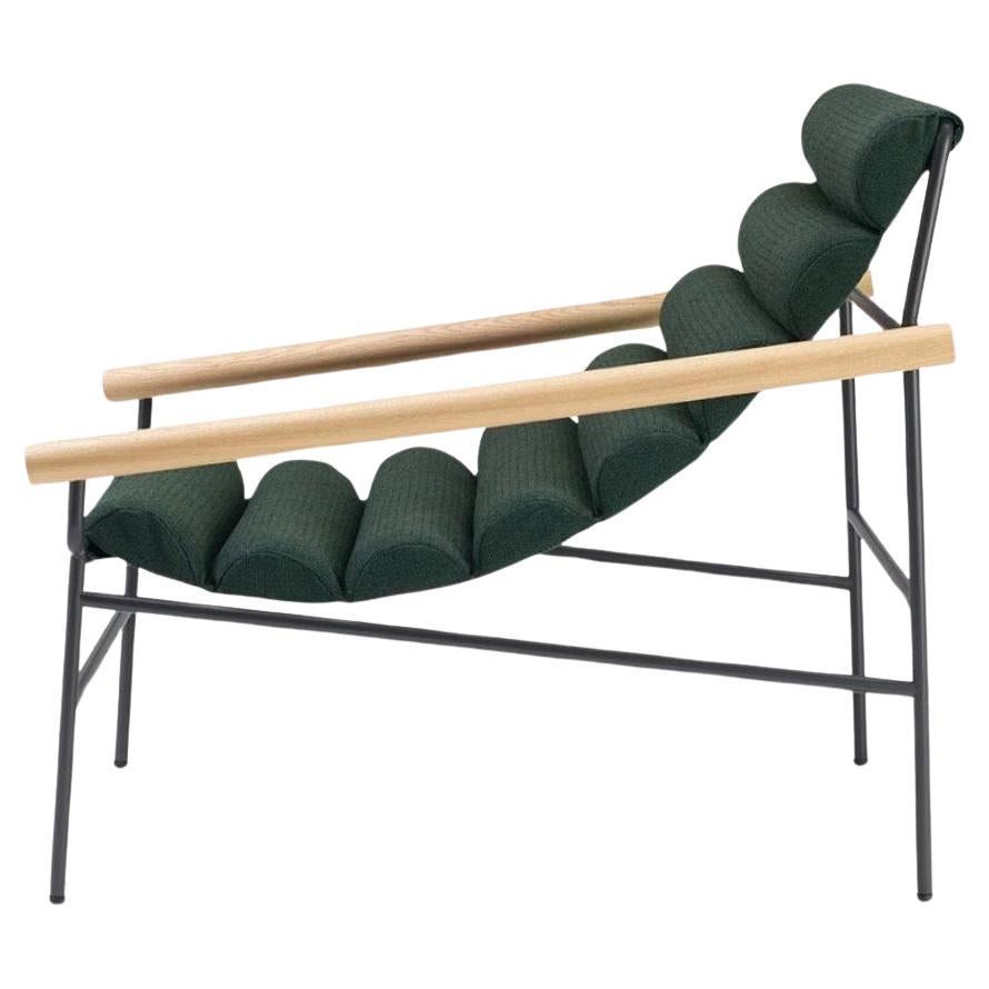 Dark Green Wave Armchair
Dark green wave-shaped armchair with cylinder rollers on the back and seat. Very comfortable and original, it can decorate your garden or terrace.
Available in several colours.
This armchair comes with a weather cover, a