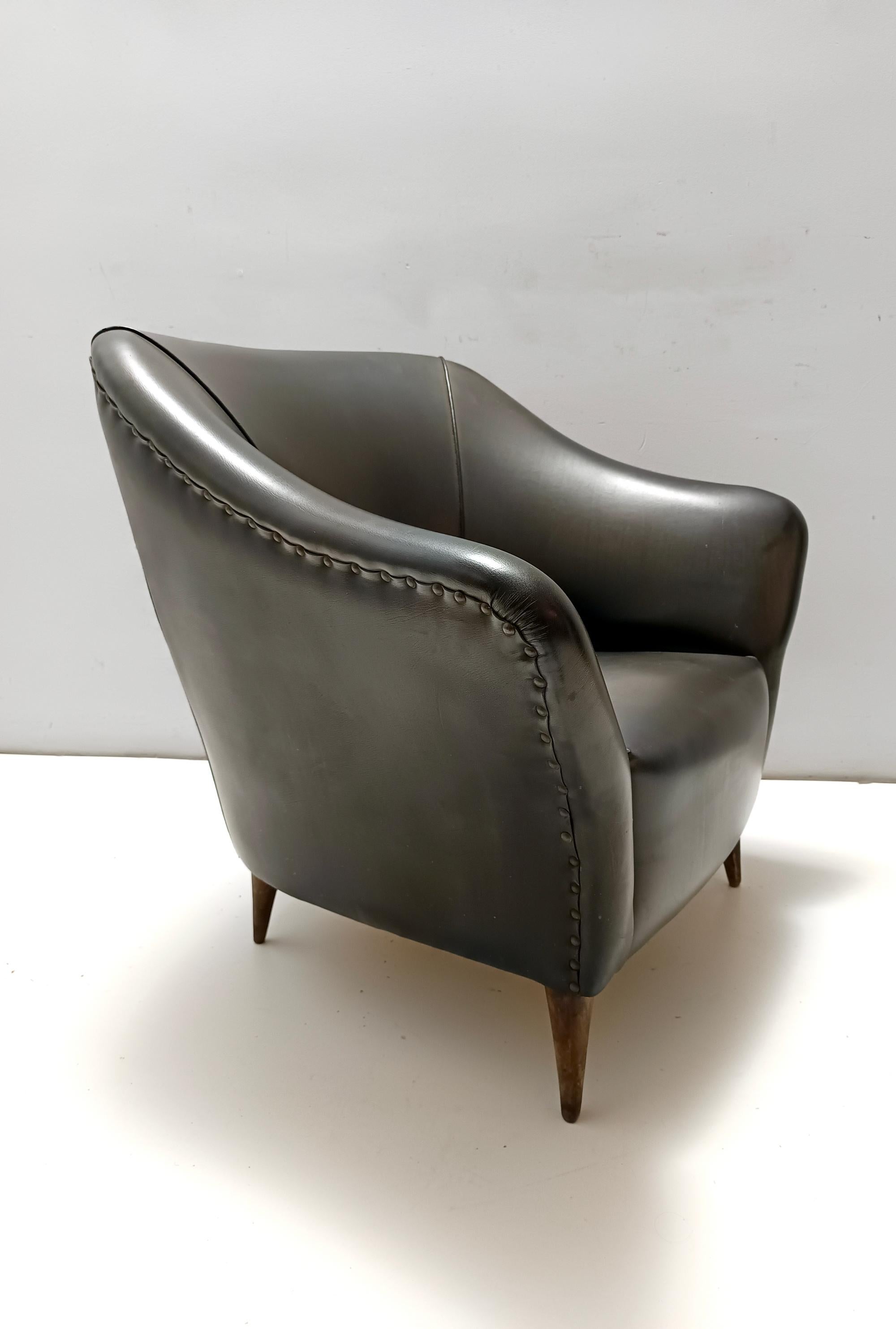 Fauteuil gris foncé de style Gio Ponti pour Casa e Giardino, Italie Excellent état - En vente à Bresso, Lombardy