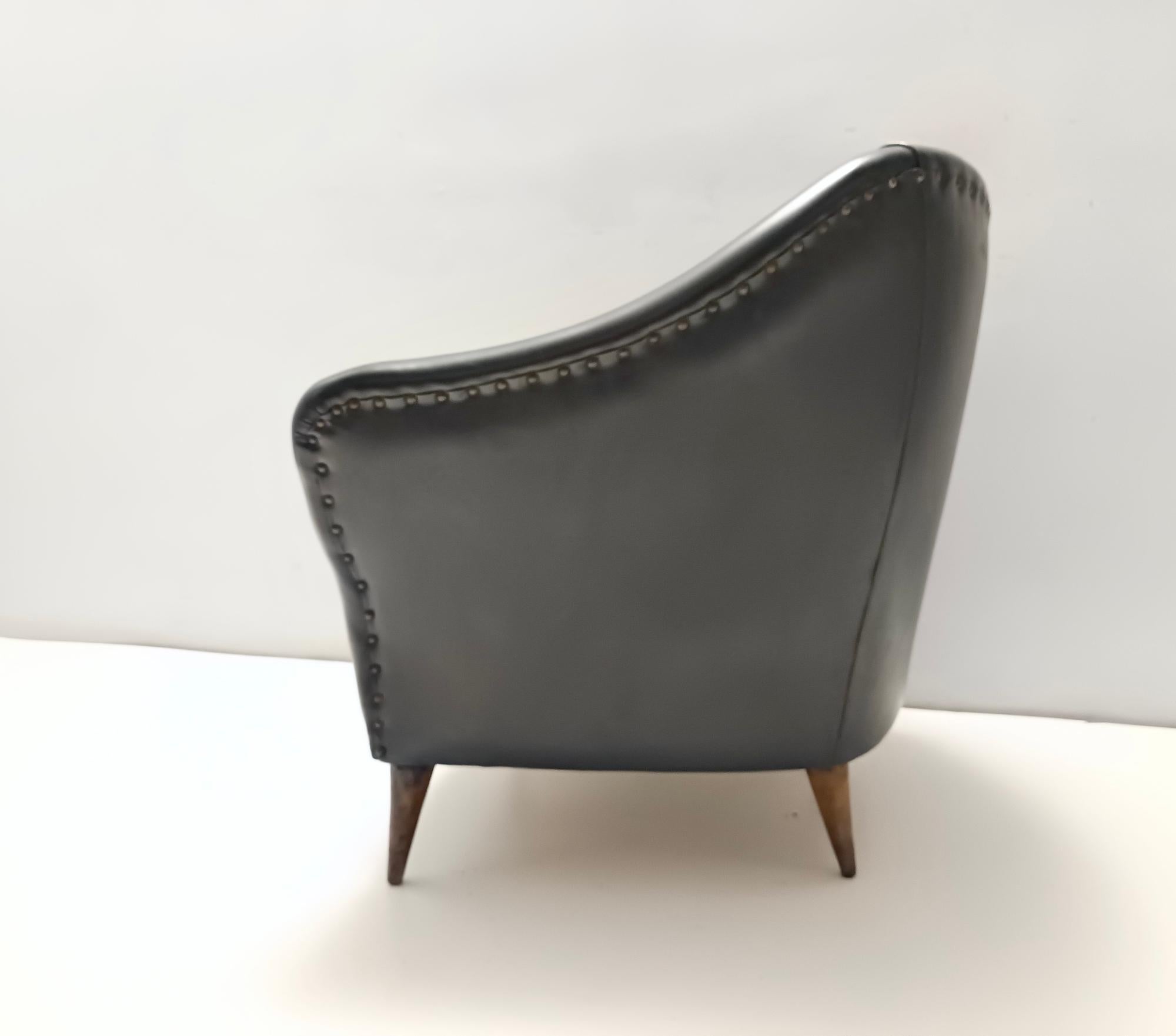 Imitation cuir Fauteuil gris foncé de style Gio Ponti pour Casa e Giardino, Italie en vente