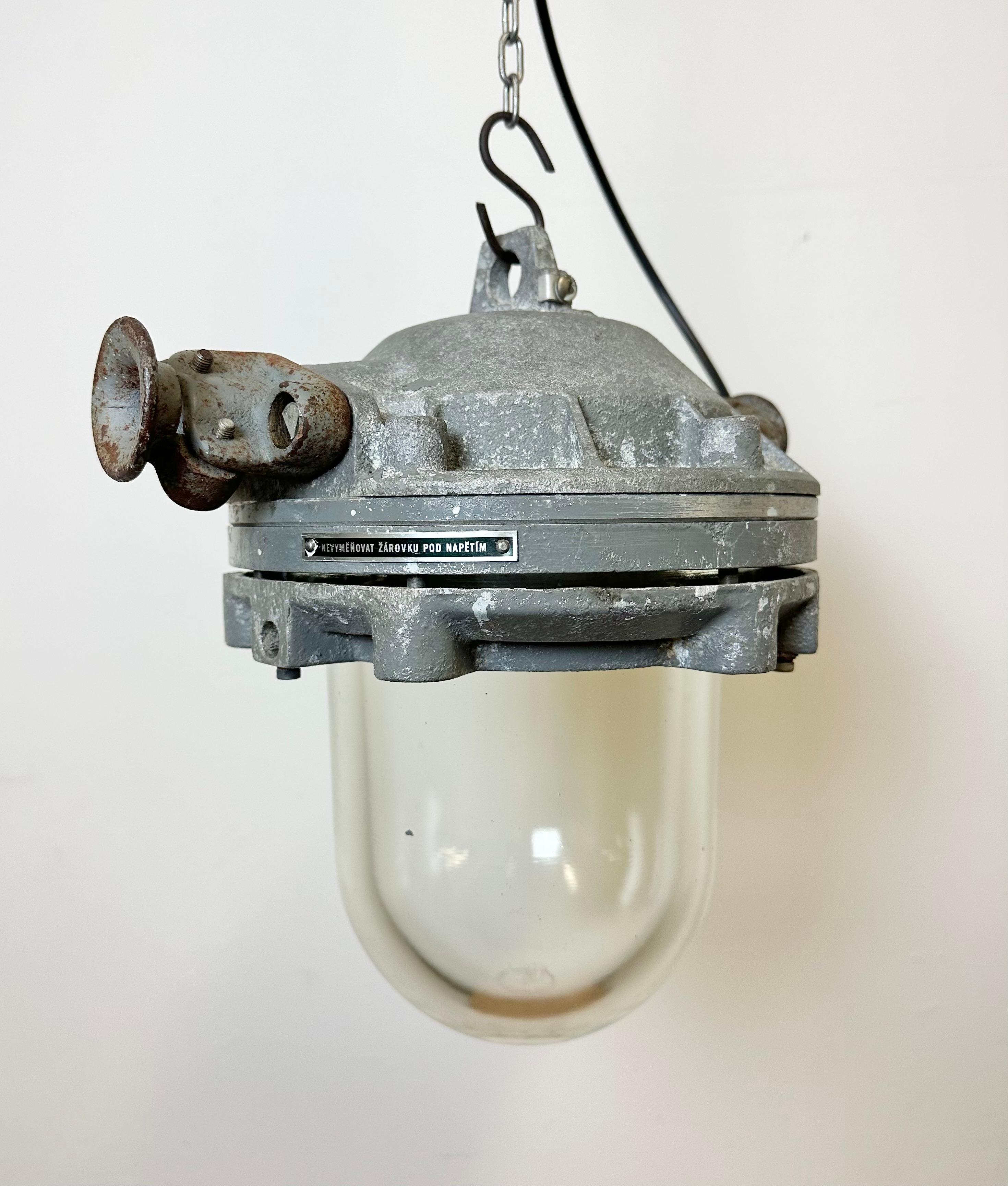 Dunkelgraue Explosion Proof-Lampe aus Aluminiumguss, 1970er Jahre im Angebot 7