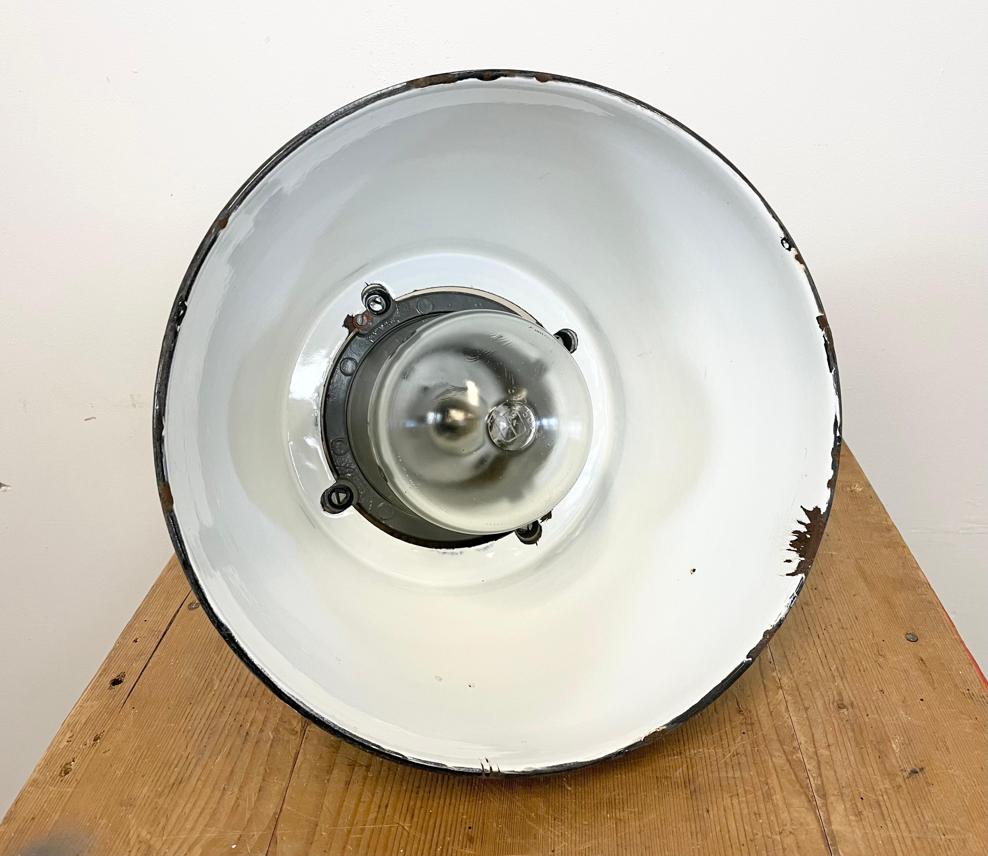 Dark Grey Explosion Proof Lamp with Black Enameled Shade, 1970s For Sale 8