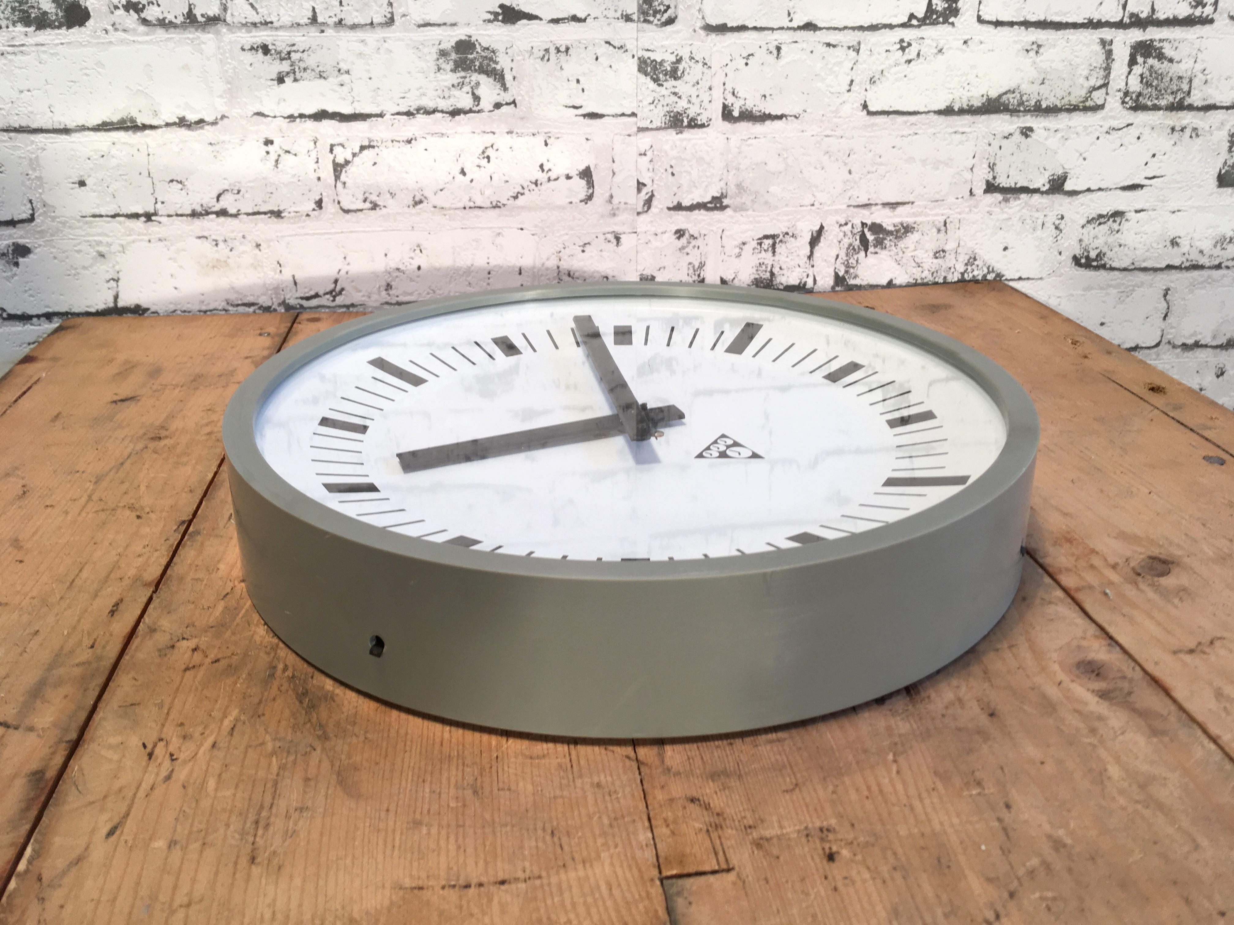 Czech Dark Grey Industrial Bakelite Wall Clock From Pragotron, 1970s