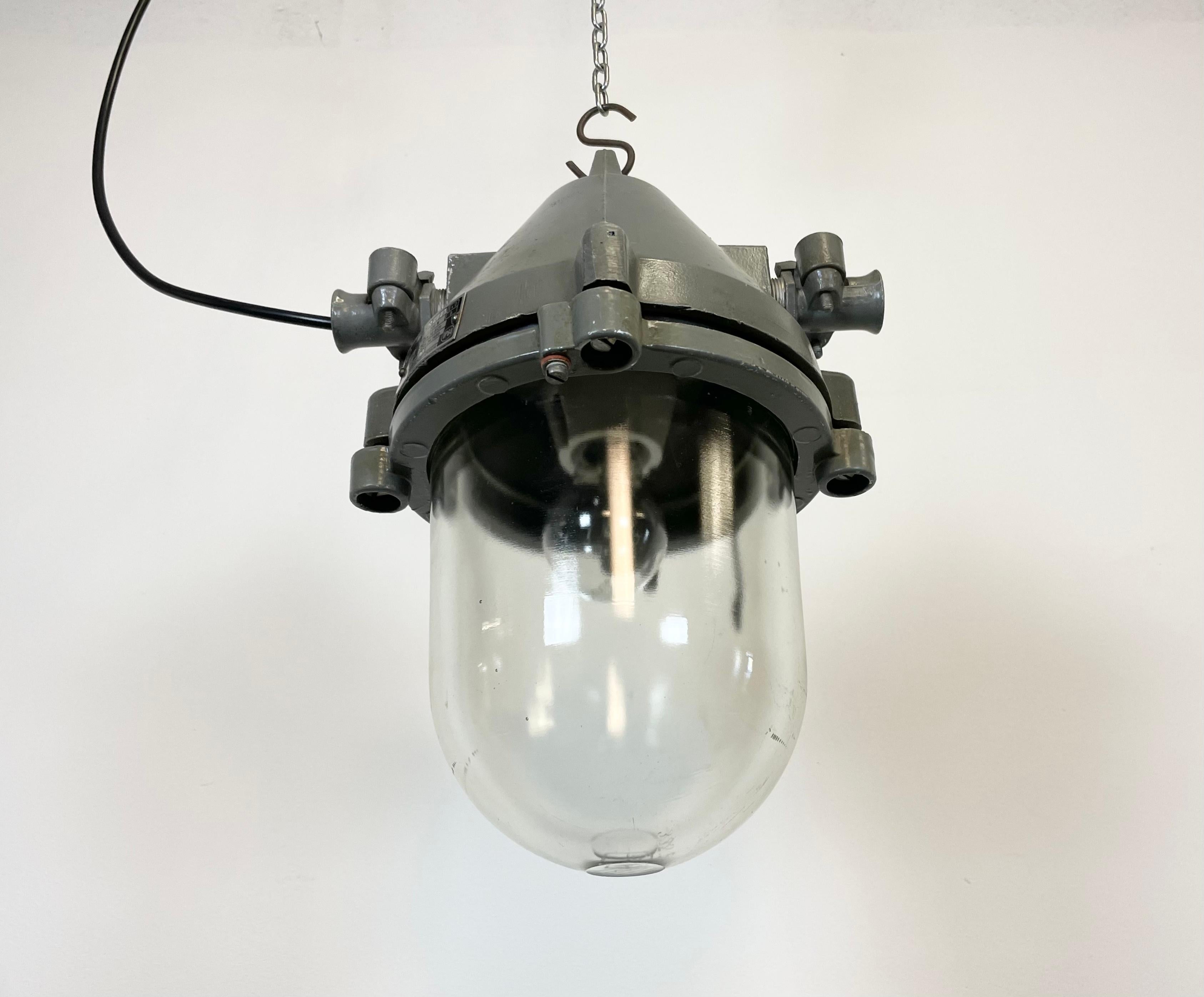 Dark Grey Industrial Cast Aluminium Explosion Proof Lamp, 1960s In Good Condition For Sale In Kojetice, CZ