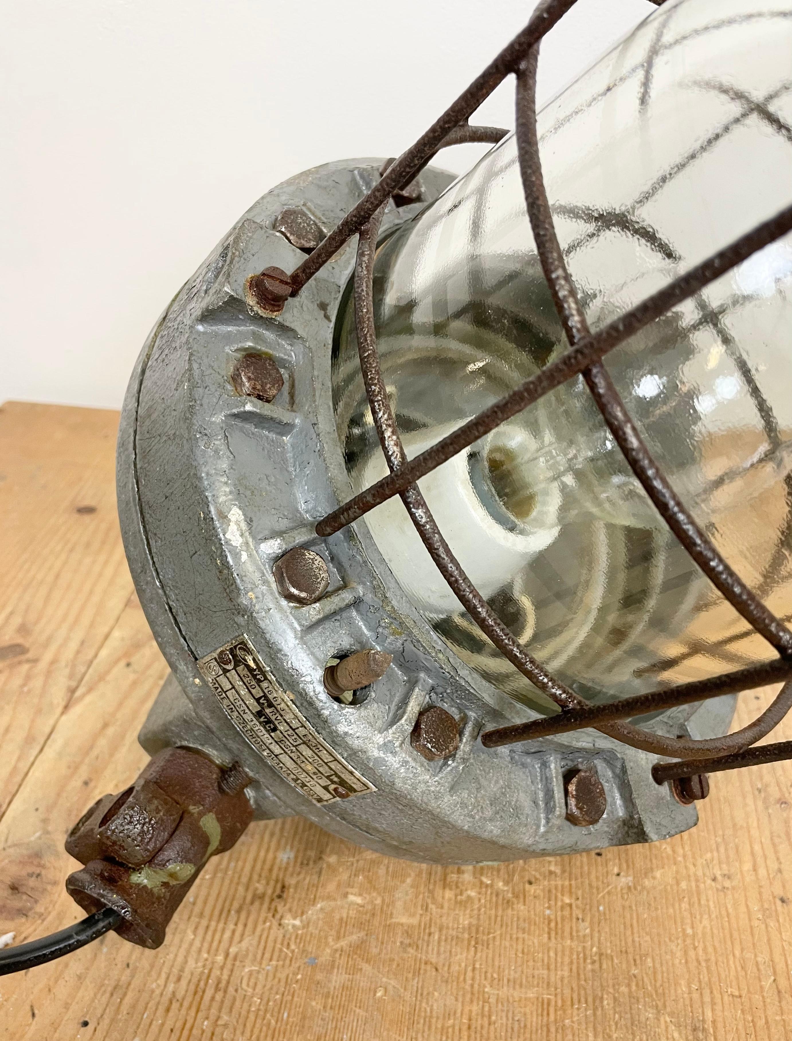 Dark Grey Industrial Explosion Proof Lamp from Elektrosvit, 1960s For Sale 7