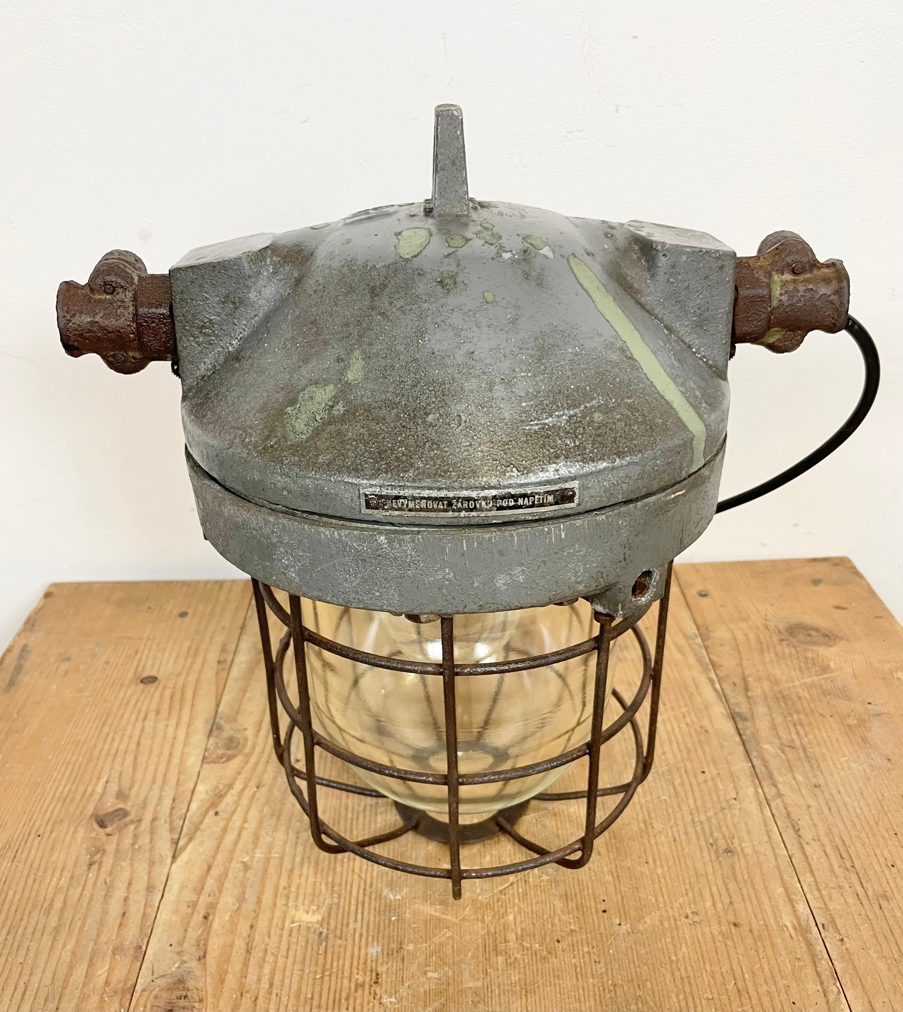 Dark Grey Industrial Explosion Proof Lamp from Elektrosvit, 1960s For Sale 10