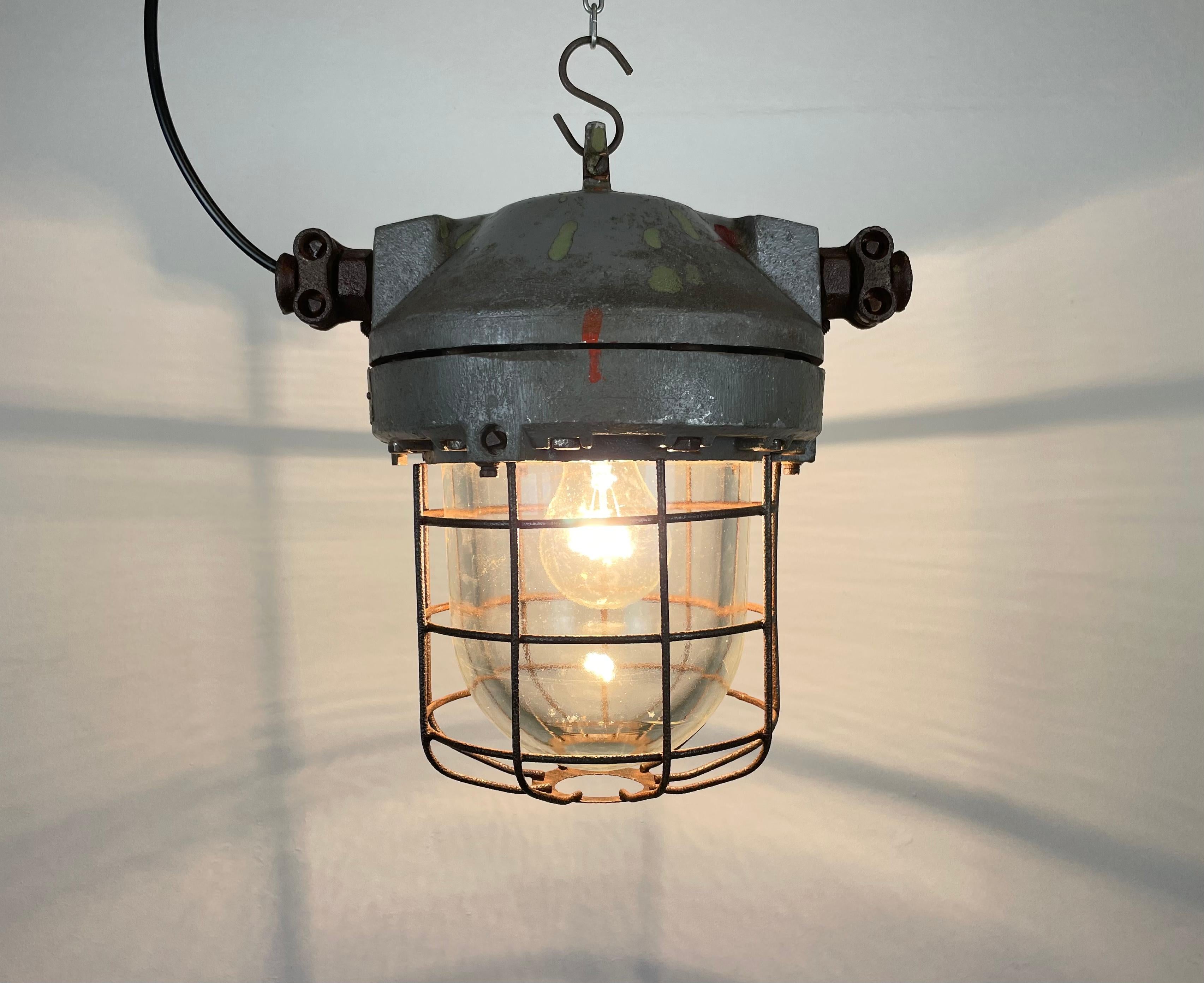 Dark Grey Industrial Explosion Proof Lamp from Elektrosvit, 1960s For Sale 2