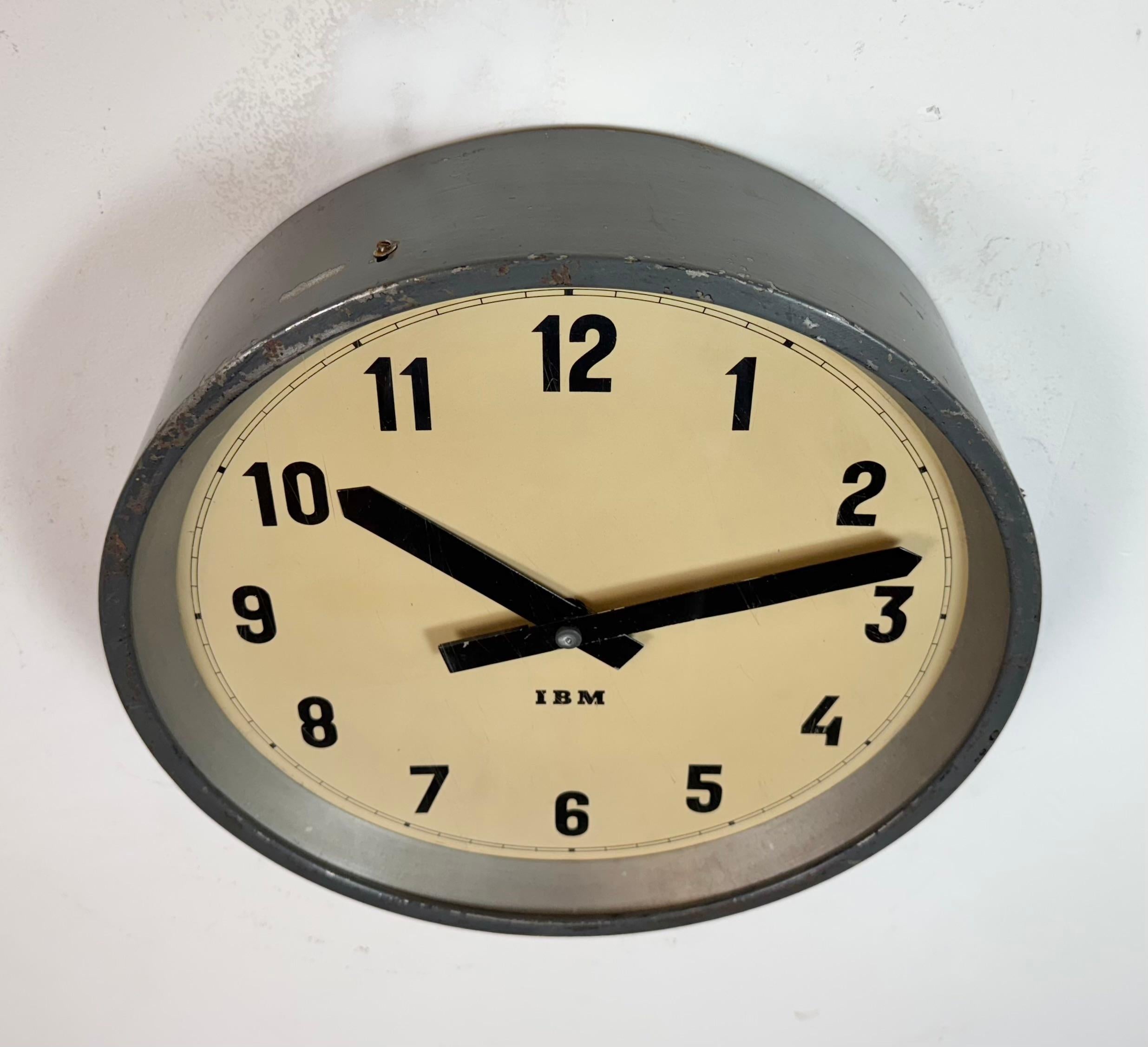 Dark Grey Industrial Factory Wall Clock from IBM, 1950s For Sale 1