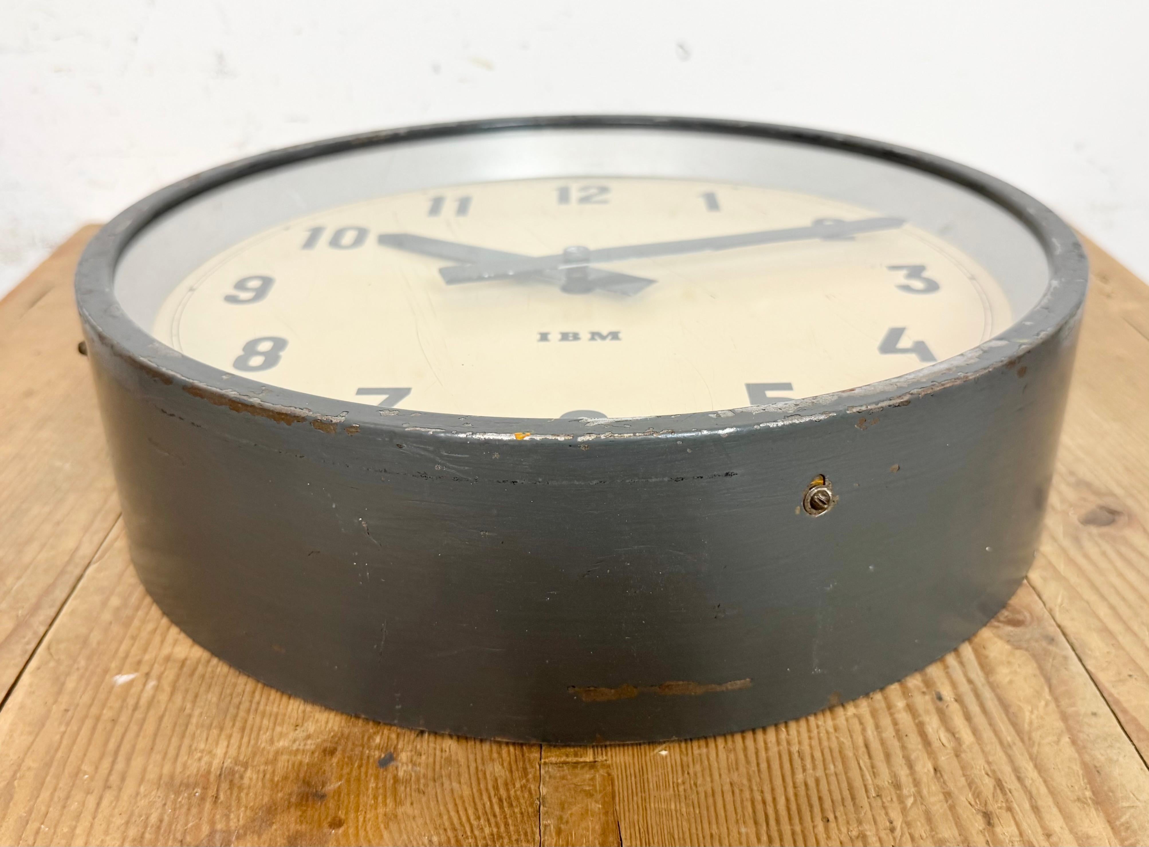 Dark Grey Industrial Factory Wall Clock from IBM, 1950s For Sale 2