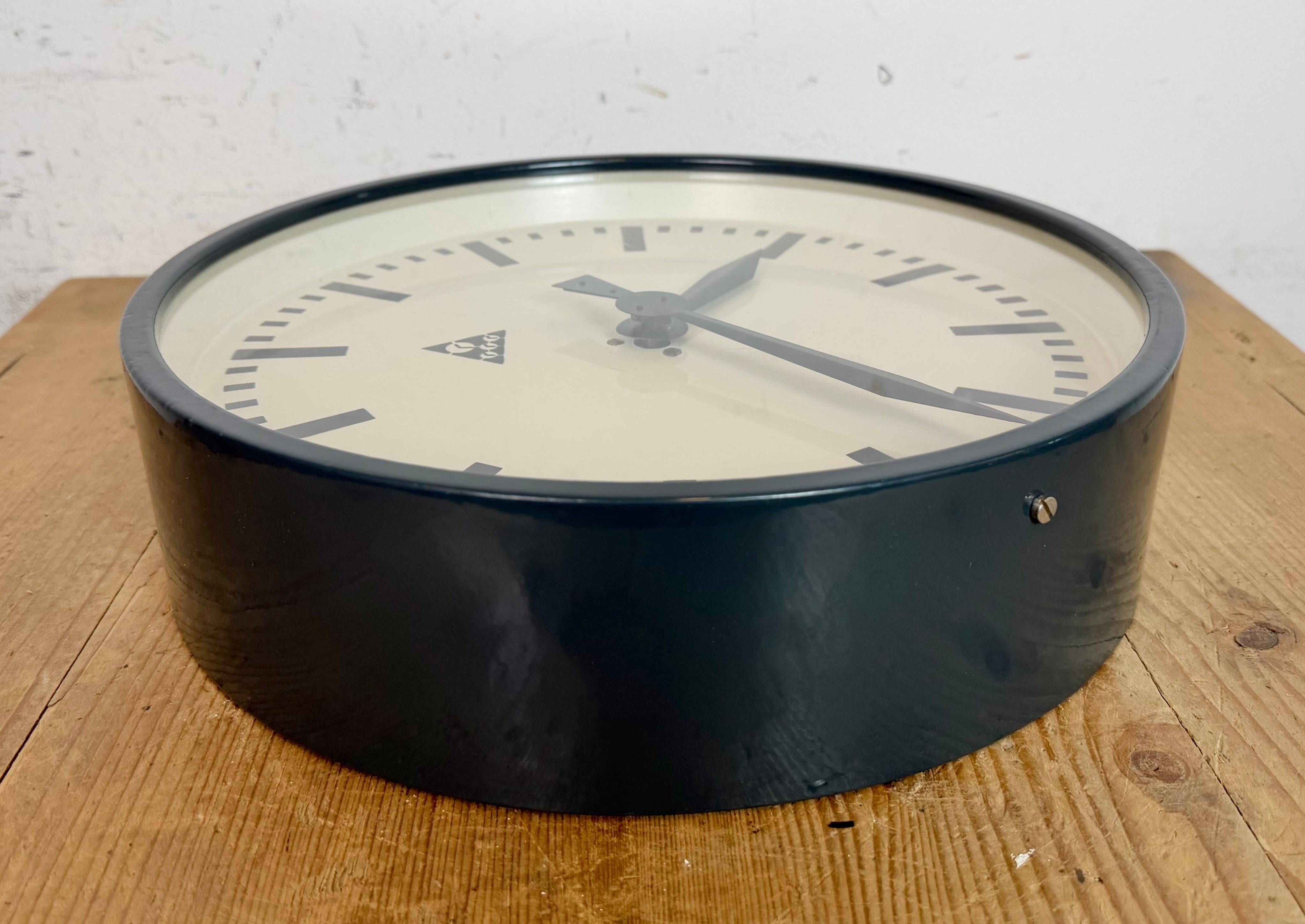 Dark Grey Industrial Factory Wall Clock from Pragotron, 1960s For Sale 5