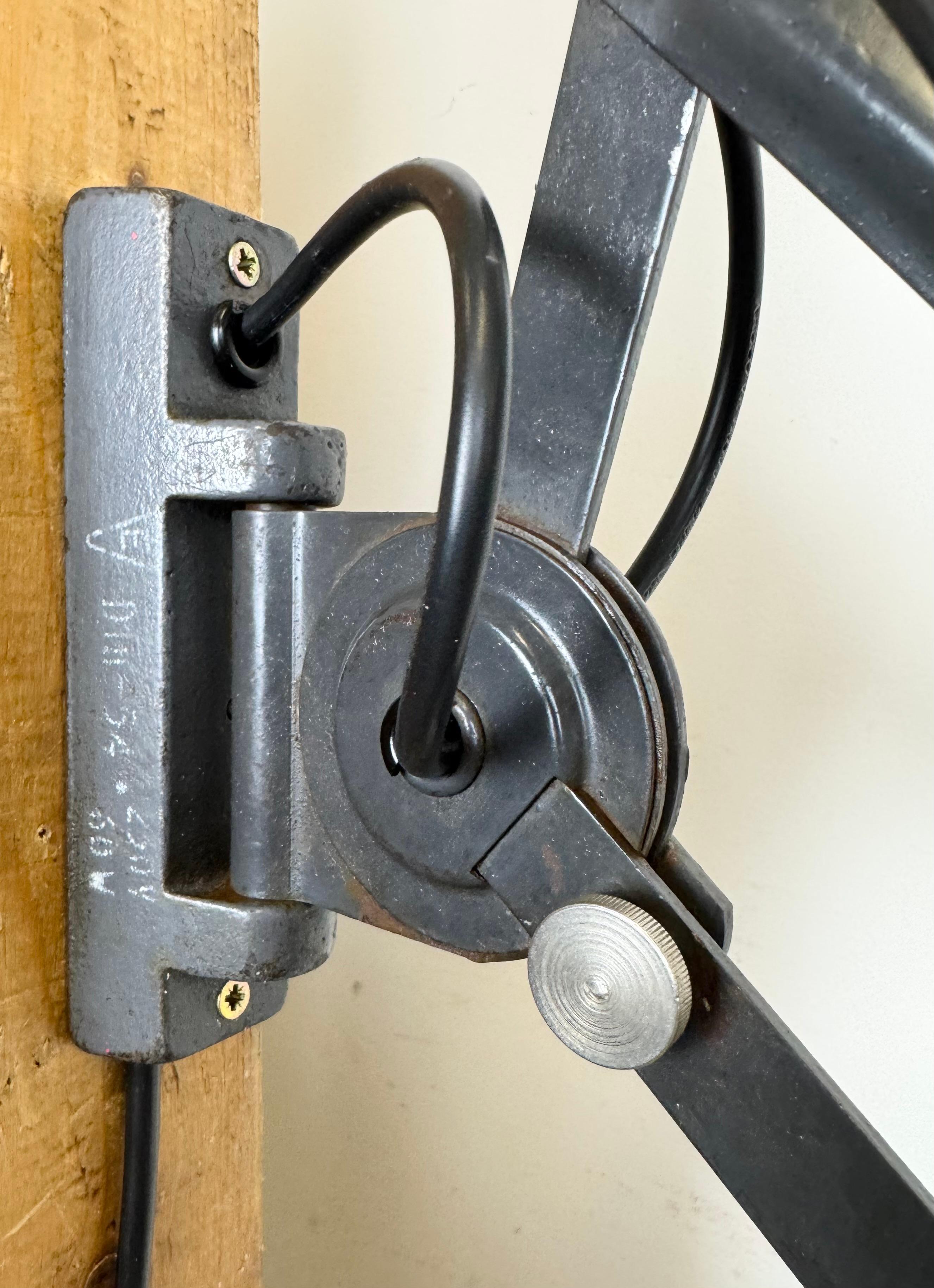 Dark Grey Industrial Scissor Wall Lamp from Elektroinstala, 1960s in vendita 5