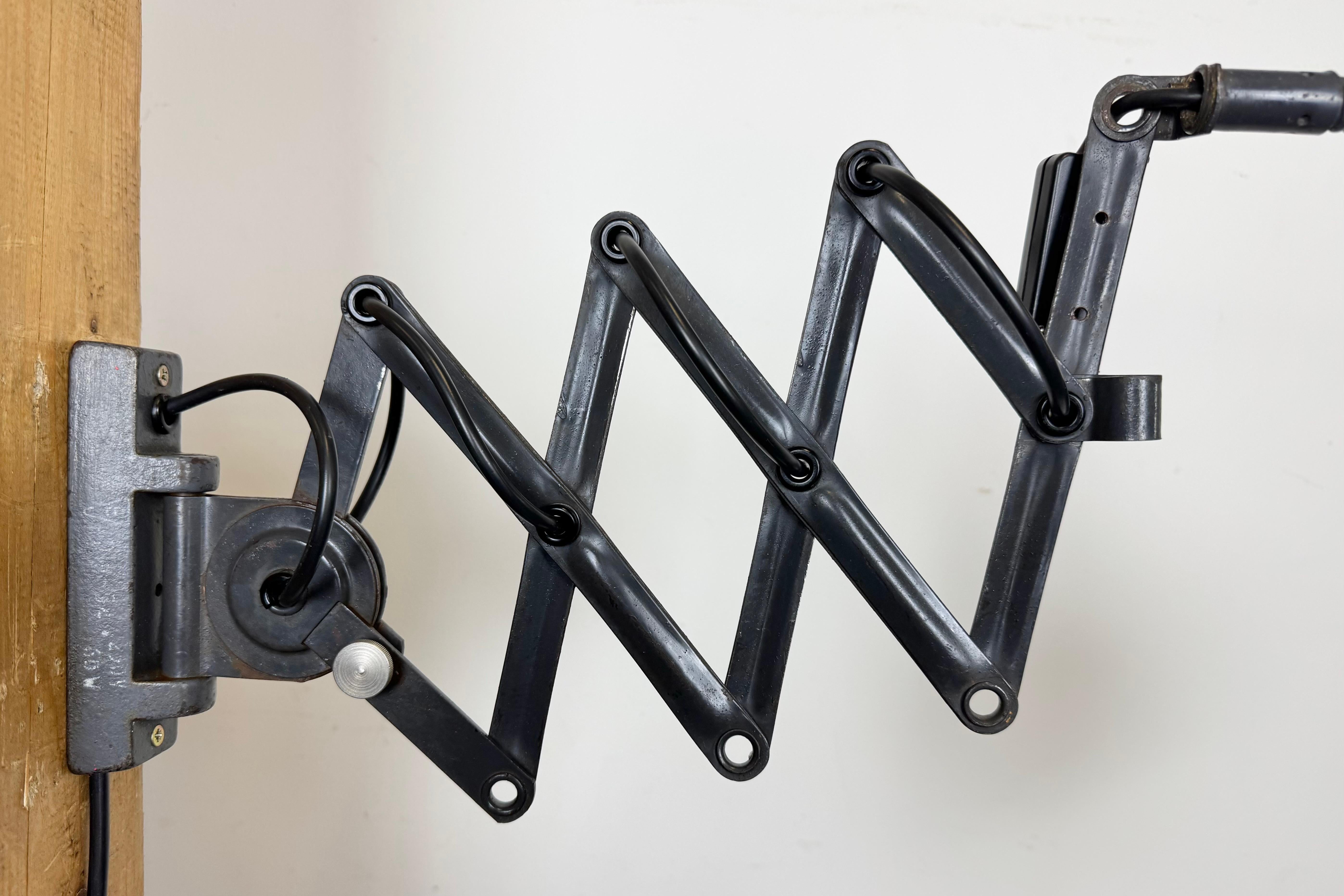 Dark Grey Industrial Scissor Wall Lamp from Elektroinstala, 1960s in vendita 6