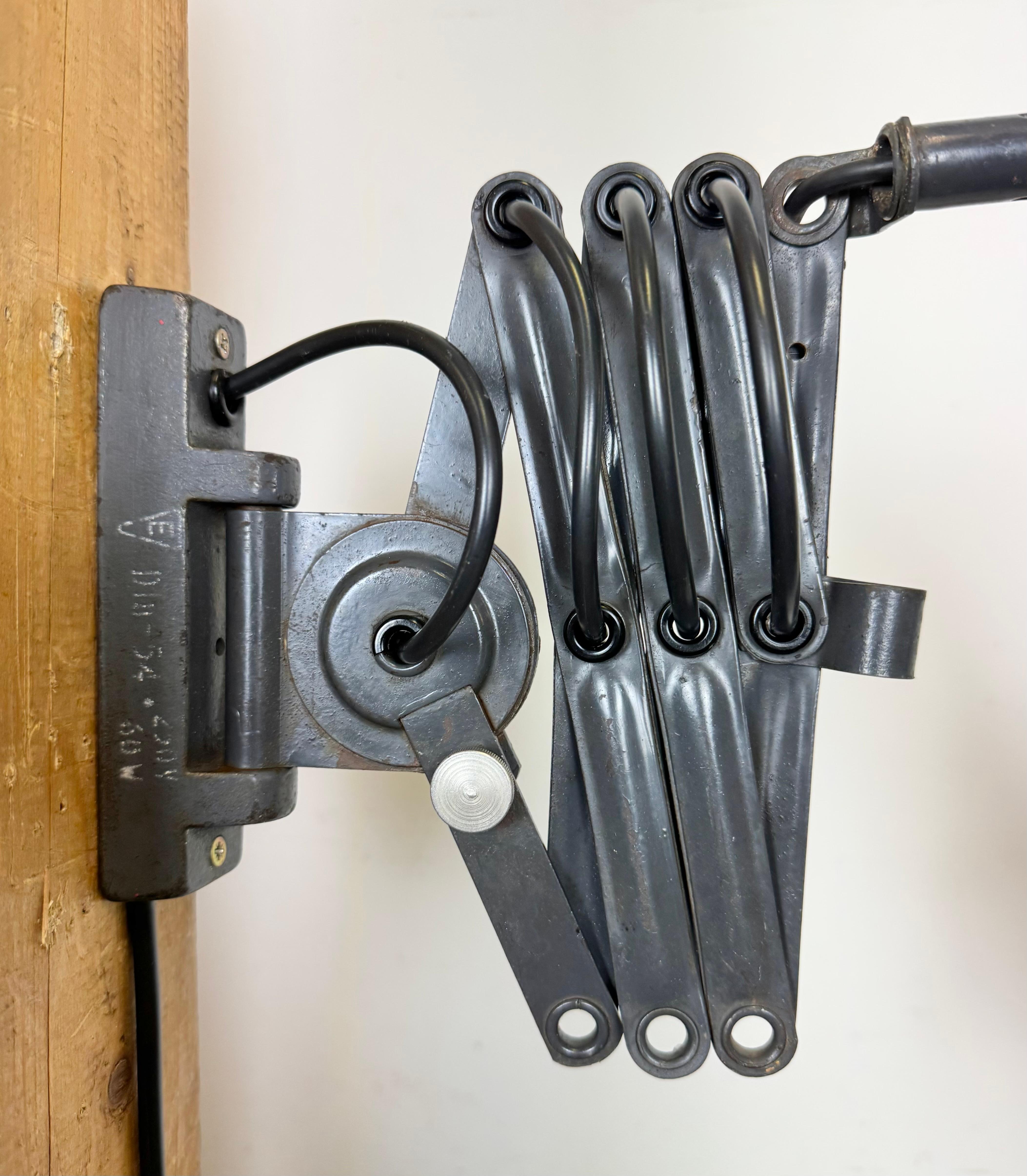 Dark Grey Industrial Scissor Wall Lamp from Elektroinstala, 1960s in vendita 1