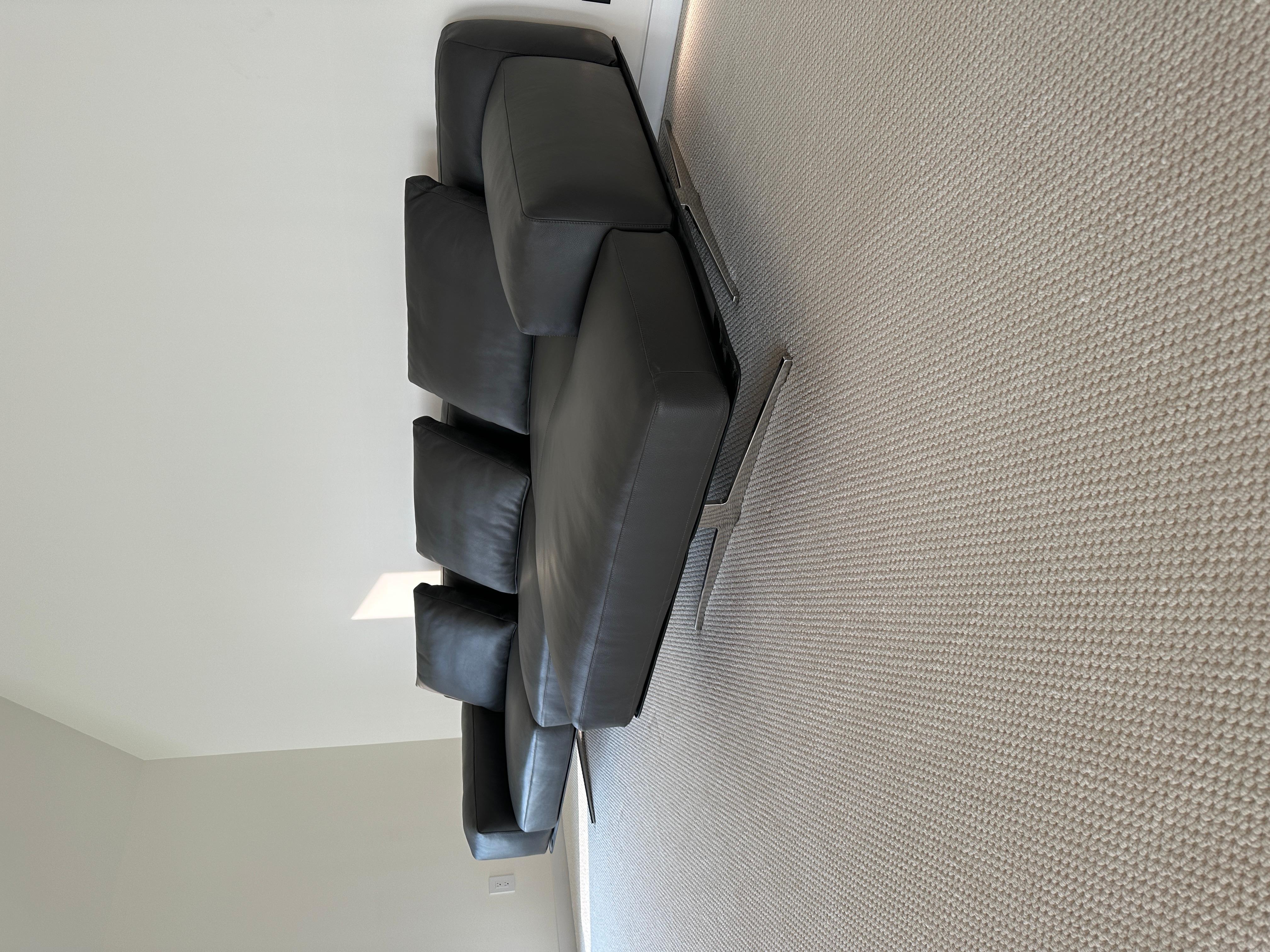 Mid-Century Modern Dark grey Italian leather sectional sofa For Sale