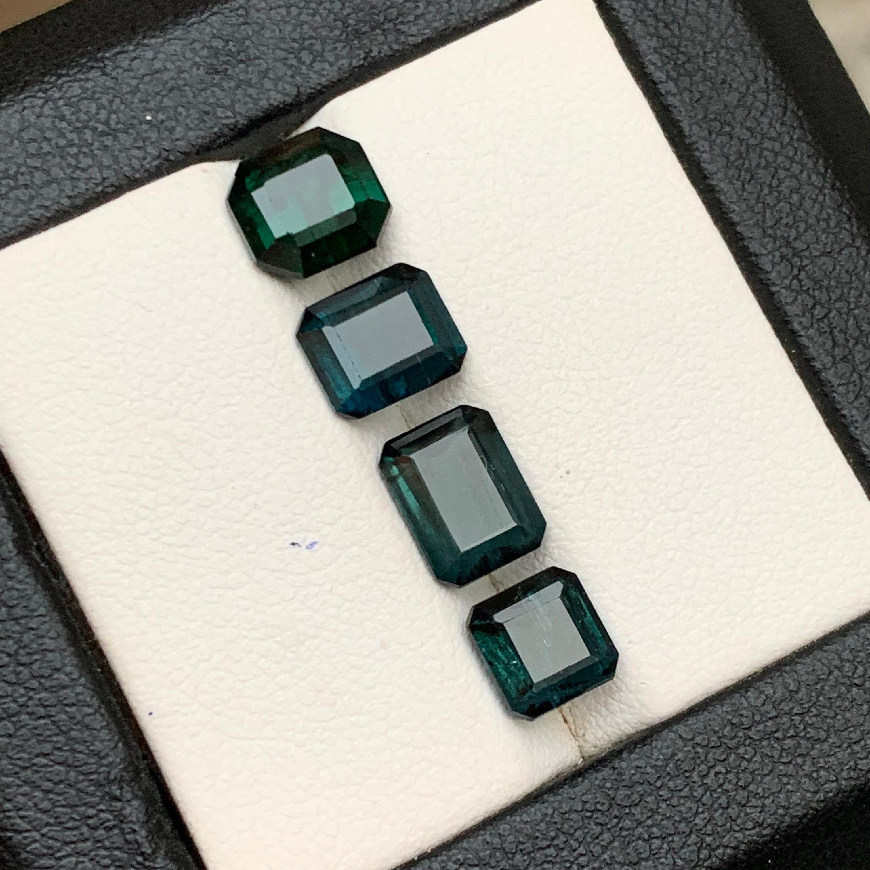 Indicolite foncée & Tourmaline verte 6.53 Ct Emerald Cut Natural Loose Gemstones en vente 6