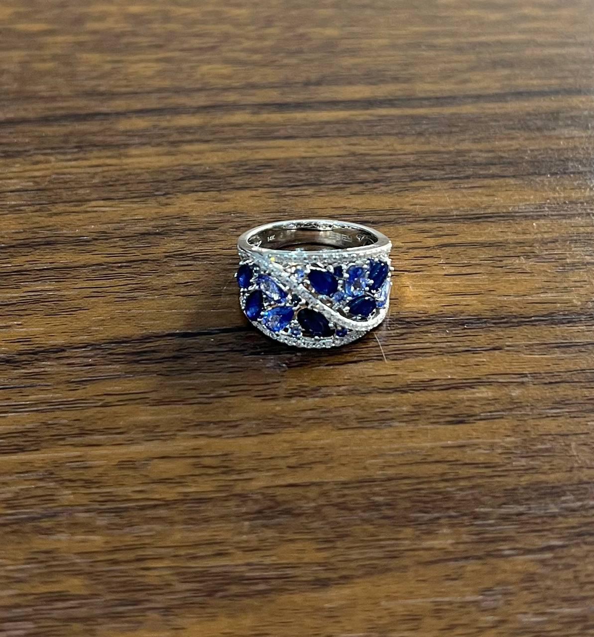 Dark Light Hue Blue Sapphire Cluster Diamond Pave 14K White Gold Band Ring In New Condition For Sale In Oakton, VA